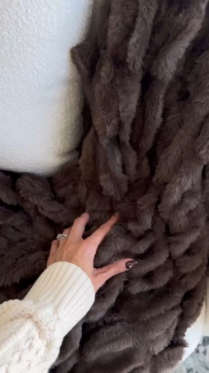 Gift idea under $30! These blankets are sooo cozy 😍

Gift for her, mom gift, sister gift, friend gift, wife gift, soft blanket, cozy blanket, brown blanket, Walmart finds, gift guide, Christine Andrew 

#LTKGiftGuide #LTKWatchNow #LTKFindsUnder50
