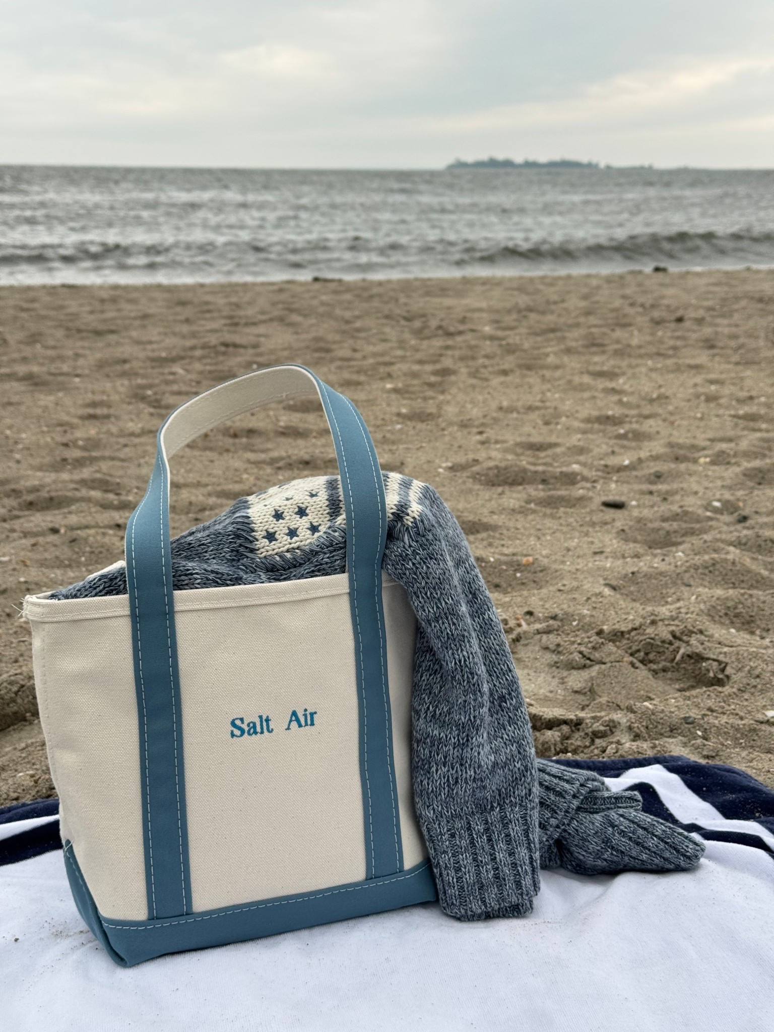 LLBean boat & tote, summer bag, canvas tote bag

Customization Details:
Color- Slate
Size- Small with long straps
Font- “Times Bold”
Thread Color- “Standard Blue”

#LTKItBag #LTKFindsUnder50 #LTKStyleTip