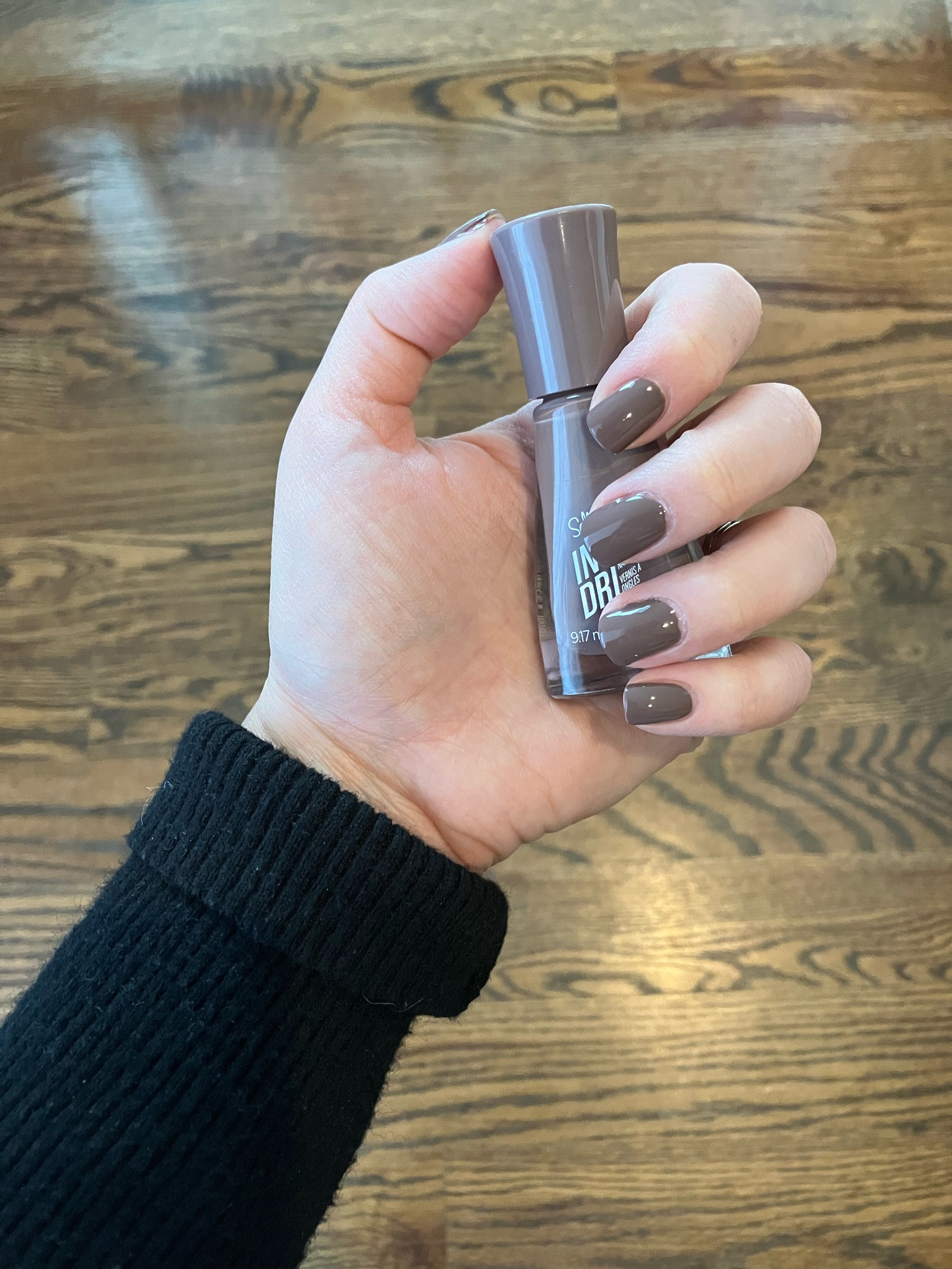 Fall nails / drugstore beauty / nail polish / natural nails 

#LTKbeauty #LTKworkwear
