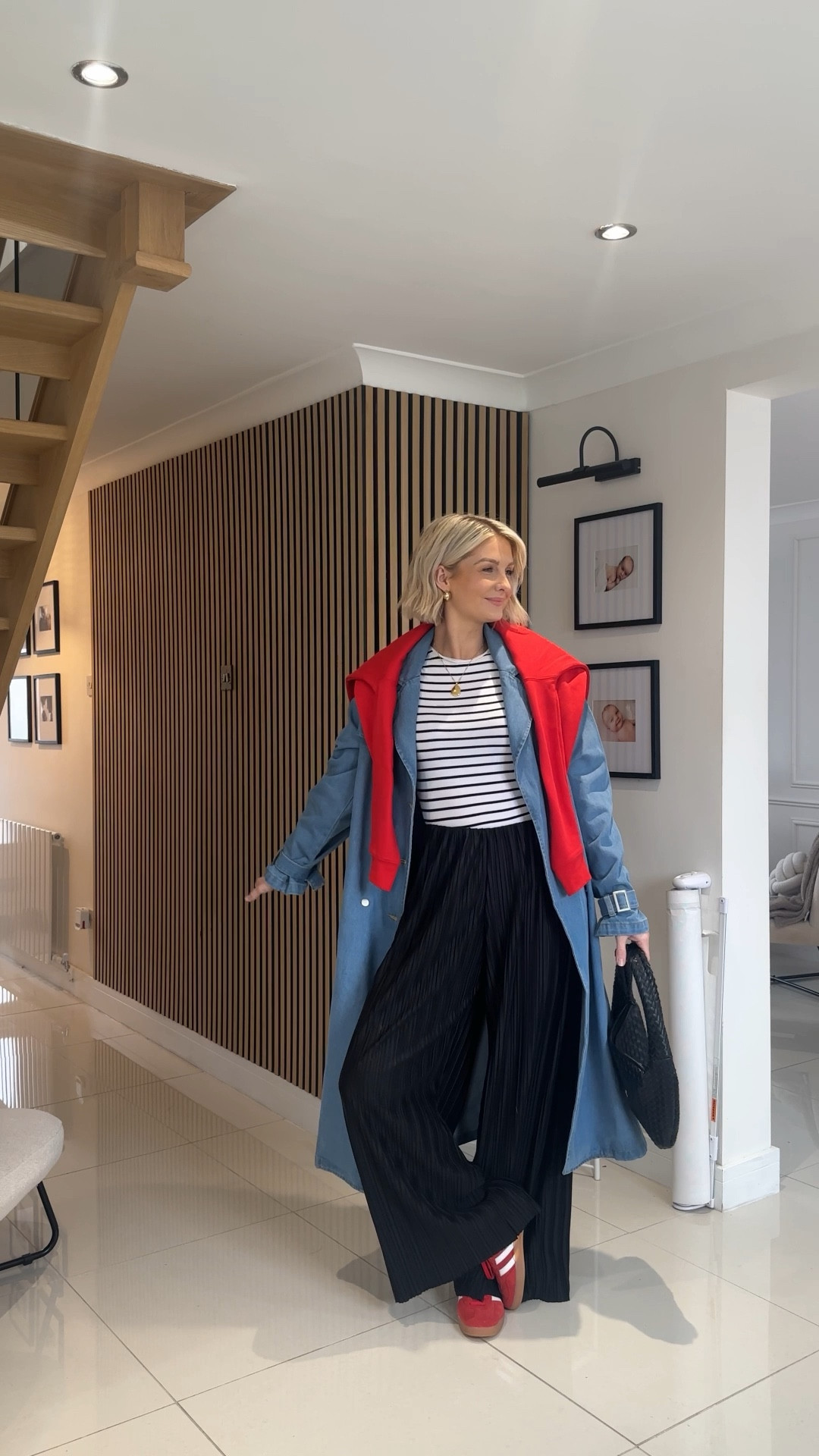 14 days of non ‘mumsy’ mum outfits for spring day 11 🌸❤️ (because nothing gives me the ick more than ‘mumsy’ outfits!)

Day 11: styling the COMFIEST trousers with a striped bodysuit and a twist on the classic trench coat with a denim version and my all time fave red adidas gazelle trainers for a chic, fun and feel good spring outfit as a mum without looking ‘mumsy’ 👌🏻



#LTKstyletip #LTKspring #LTKuk