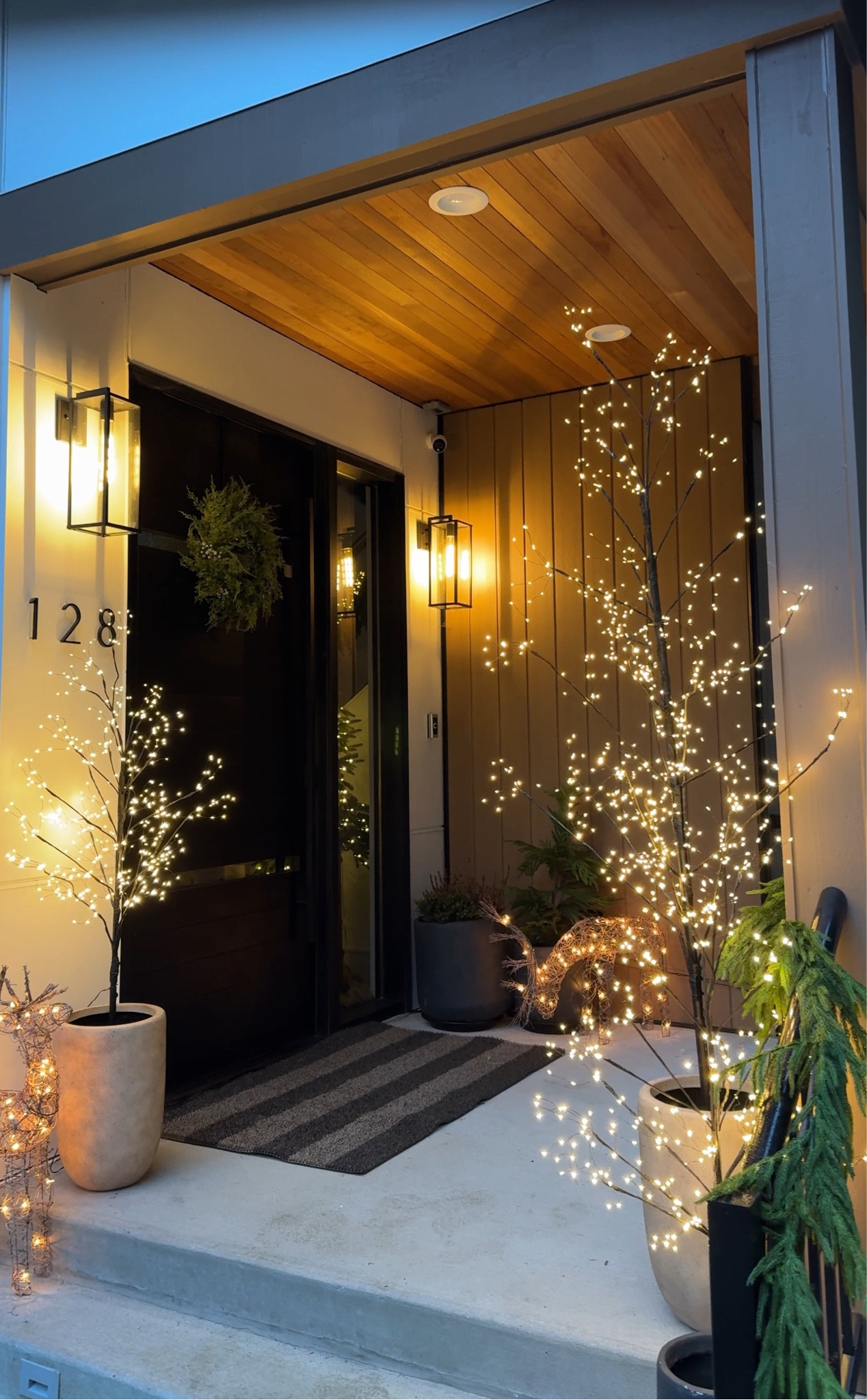 Magical pottery barn lit twinkle twig light dupe! These are from Wayfair!

I love the black fairy light tree LED lighter twig trees

I have the 84”, 60”, and 46”



#LTKSeasonal #LTKhome #LTKHoliday