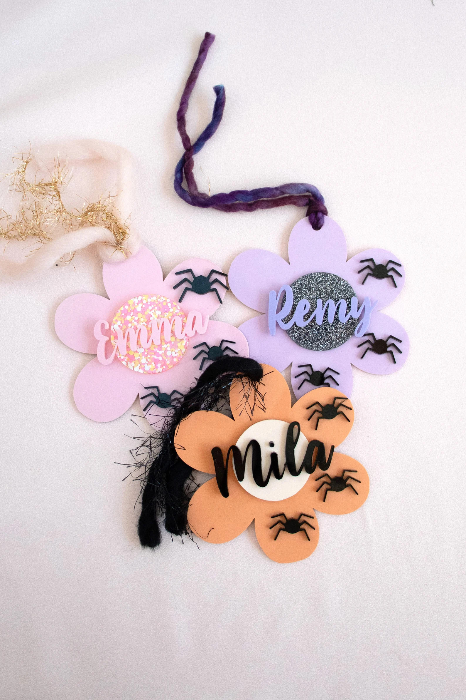 spooky daisy halloween gift tag, personalized fall decor, boho groovy halloween, halloween party,... | Etsy (US)