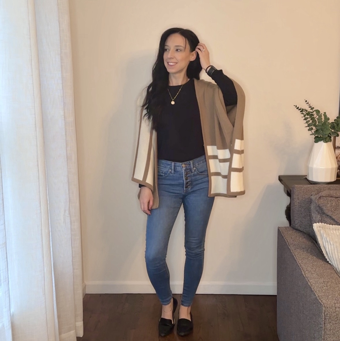 Falling for cozy layers and autumn vibes 🍂🍁 Today’s look is all about comfort and style. What’s your go-to fall outfit? #FallFashion #AutumnStyle #OOTD #CozyVibes

#LTKStyleTip #LTKWorkwear #LTKSeasonal