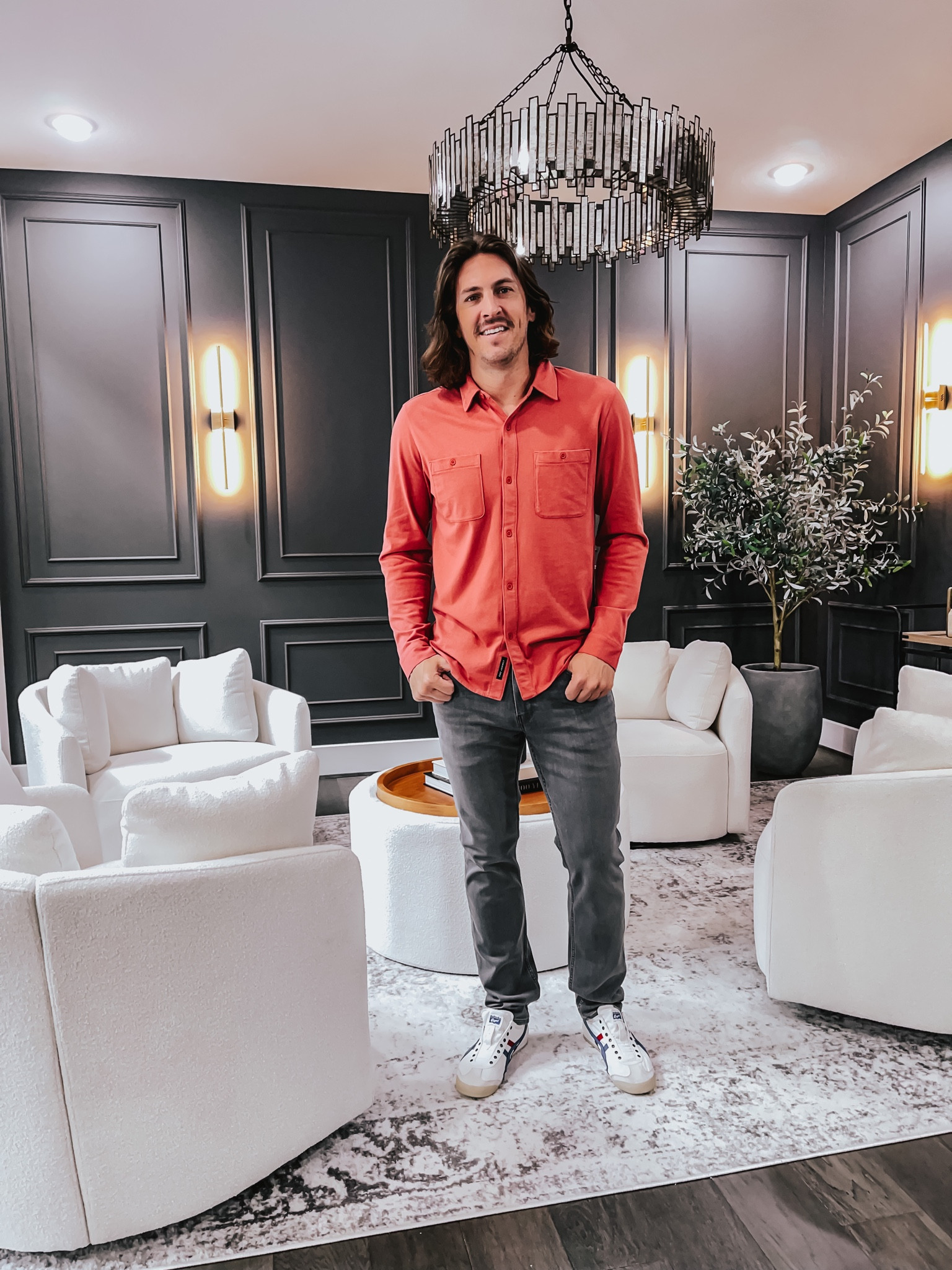 The hubs is soooo obsessed with this comfy long sleeved tee from @walmart ! It’s from the free assembly line and he said he just ordered it in every color because it’s only $22! #ad #walmartfashion #freeassembly

#LTKfindsunder50 #LTKsalealert #LTKmens