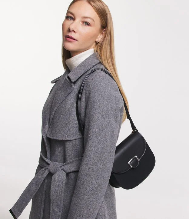 Bolsa Transversal em PU com Detalhe de Fivela Preto | Renner (BR)