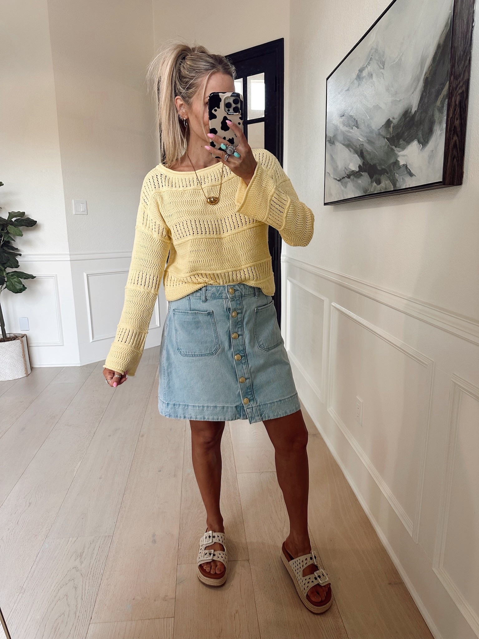 ✨SCROLL TO SHOP✨

I actually have an outfit very similar to this one and it’s all from Free People 🌼 this one is all Walmart & a heck of a lot less expensive!

Wearing size small / size 4 my tts

5’5” // 120 lbs 



#LTKspringtrends #LTKspring #LTKootd