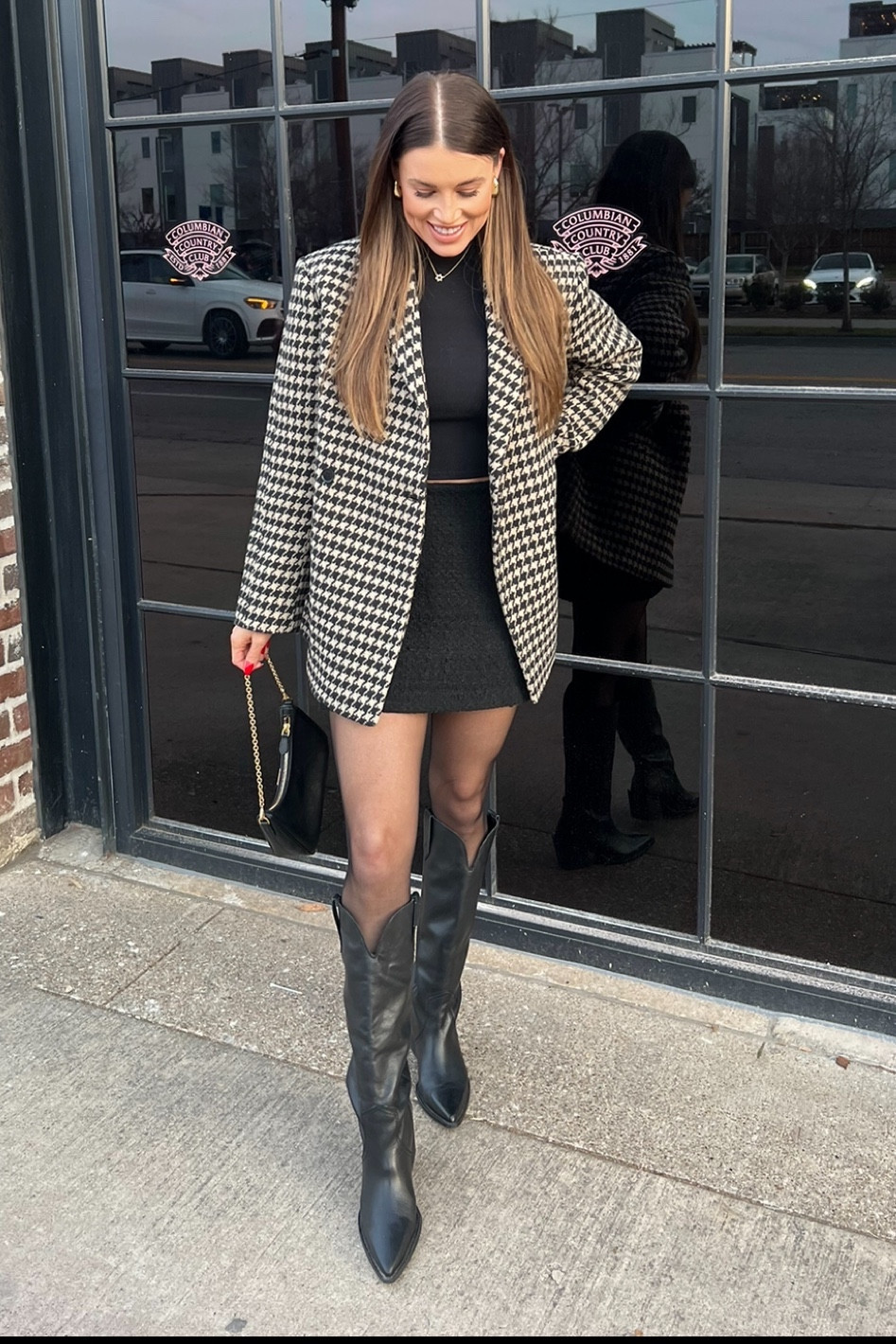 Loved this outfit! How good is this blazer? I’m obsessed with the oversized fit! Wearing small in this + everything else! 

Winter style, classic style, winter outfit, blazer, Anine bing blazer, Abercrombie, black cowboy boots, black boots, boots 

#LTKshoecrush #LTKstyletip #LTKfindsunder100