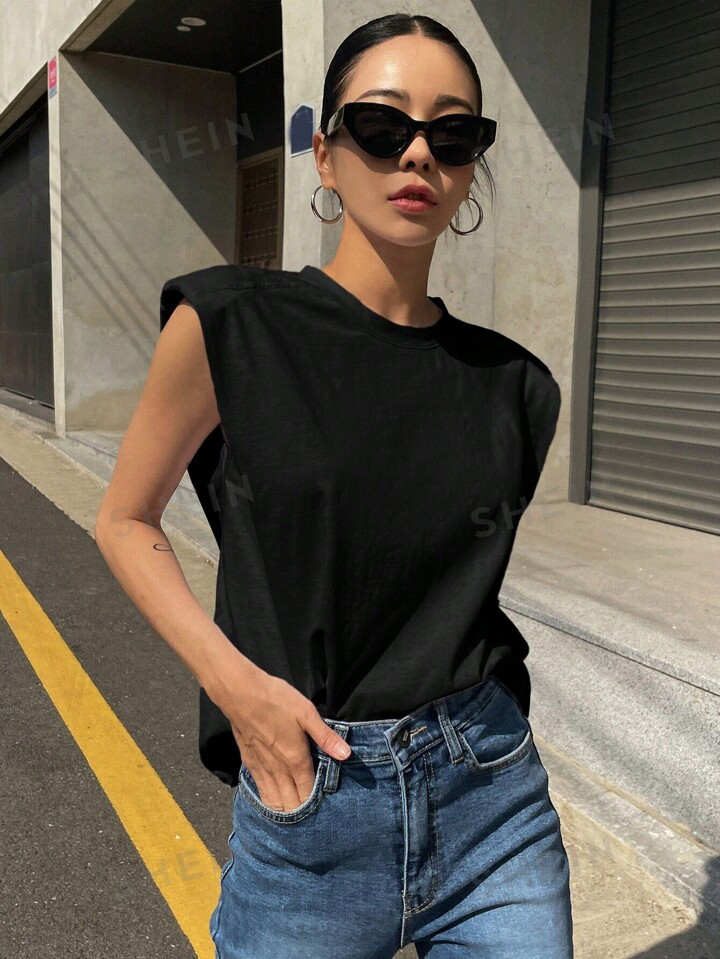 DAZY Solid Shoulder Pad Tee | SHEIN