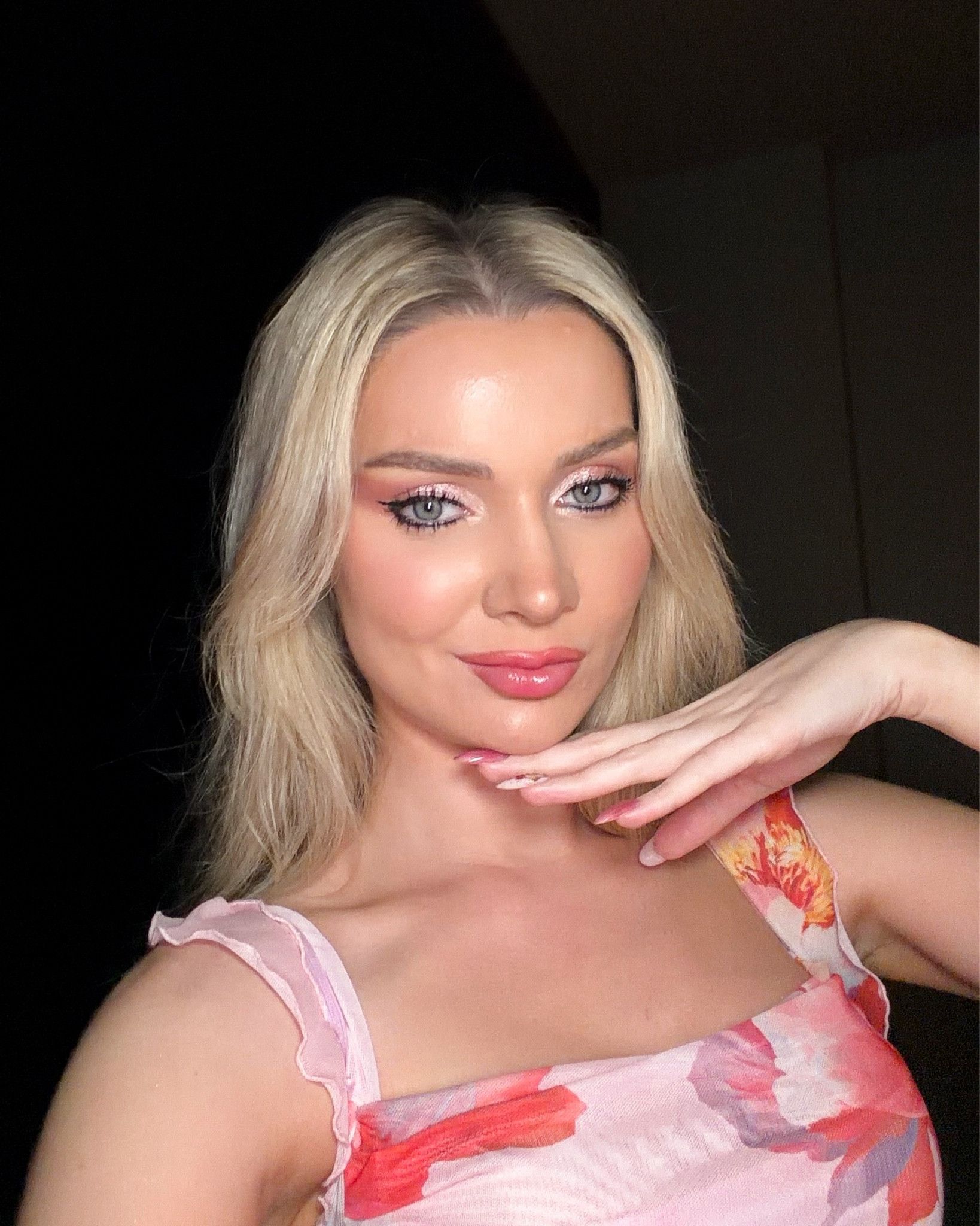 Makeup using @RMS Beauty 




#LTKselfcare #LTKBeauty #LTKdayinmylife