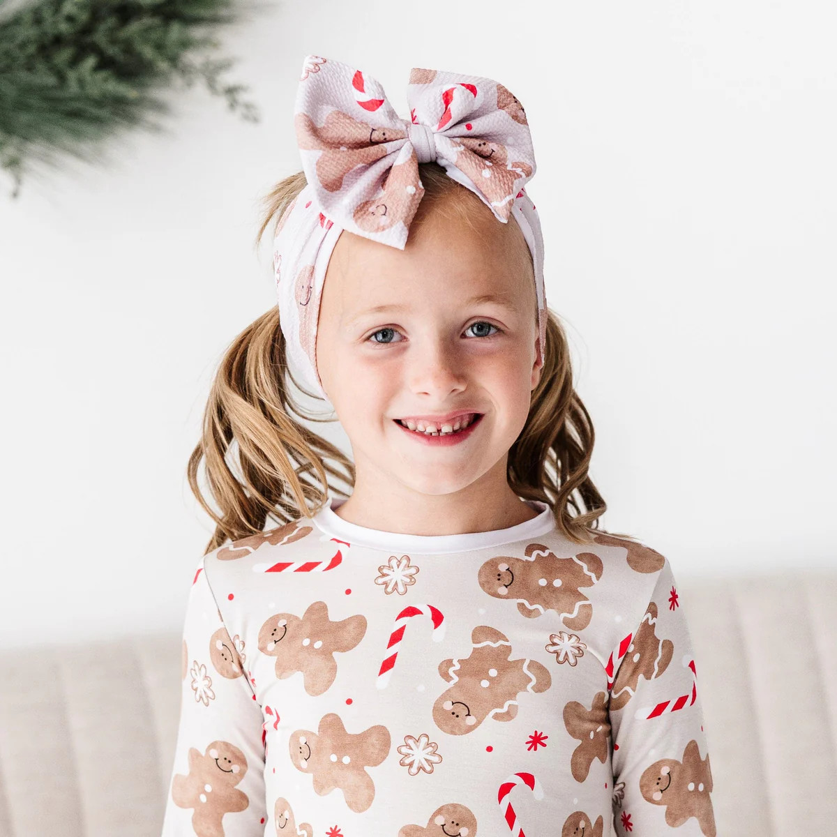 Baking Spirits Bright Biggie Bow | Bums & Roses