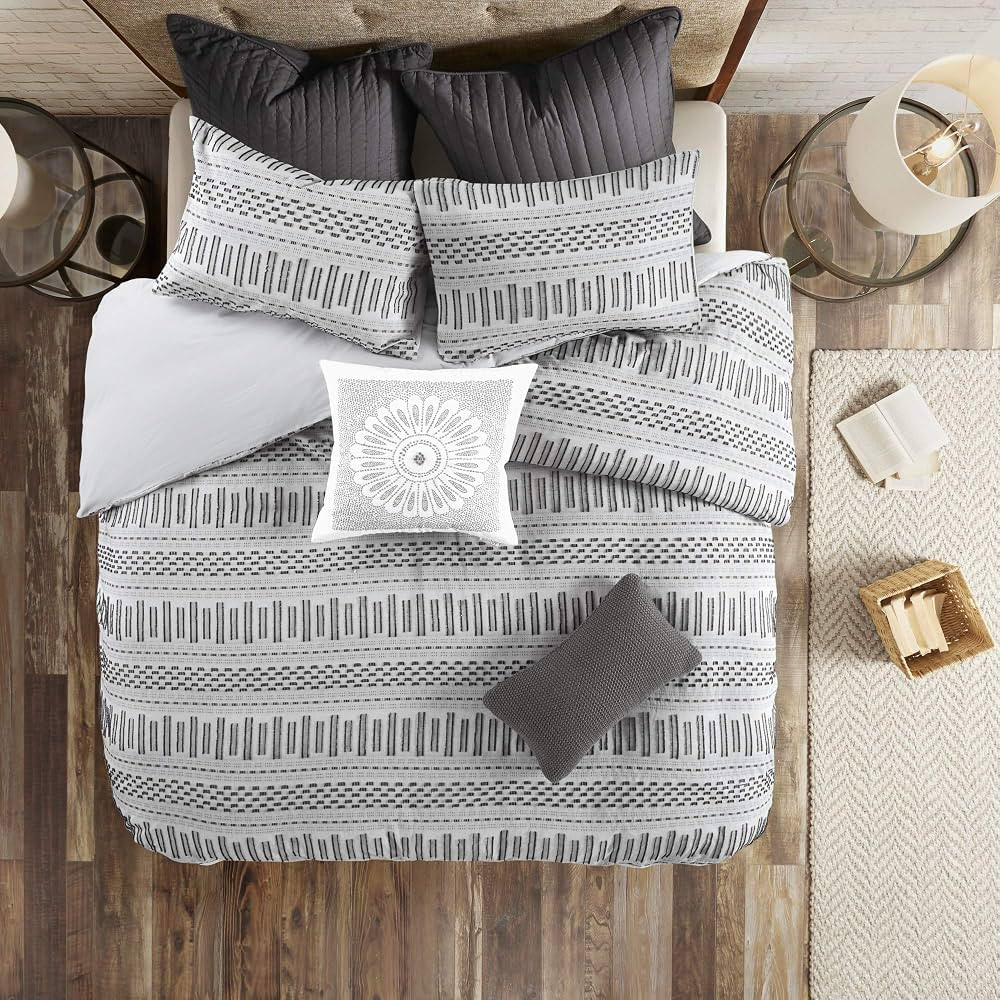 Amazon.com: INK+IVY Luxurious Cotton-Bedding Set - Mid Century Trendy Geometric Design, All Seaso... | Amazon (US)
