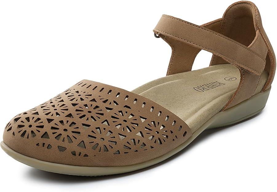 Rihero Summer Casual Closed Toe Sandals Women Comfortable Footbed Arch Support Flat Sandals with ... | Amazon (US)