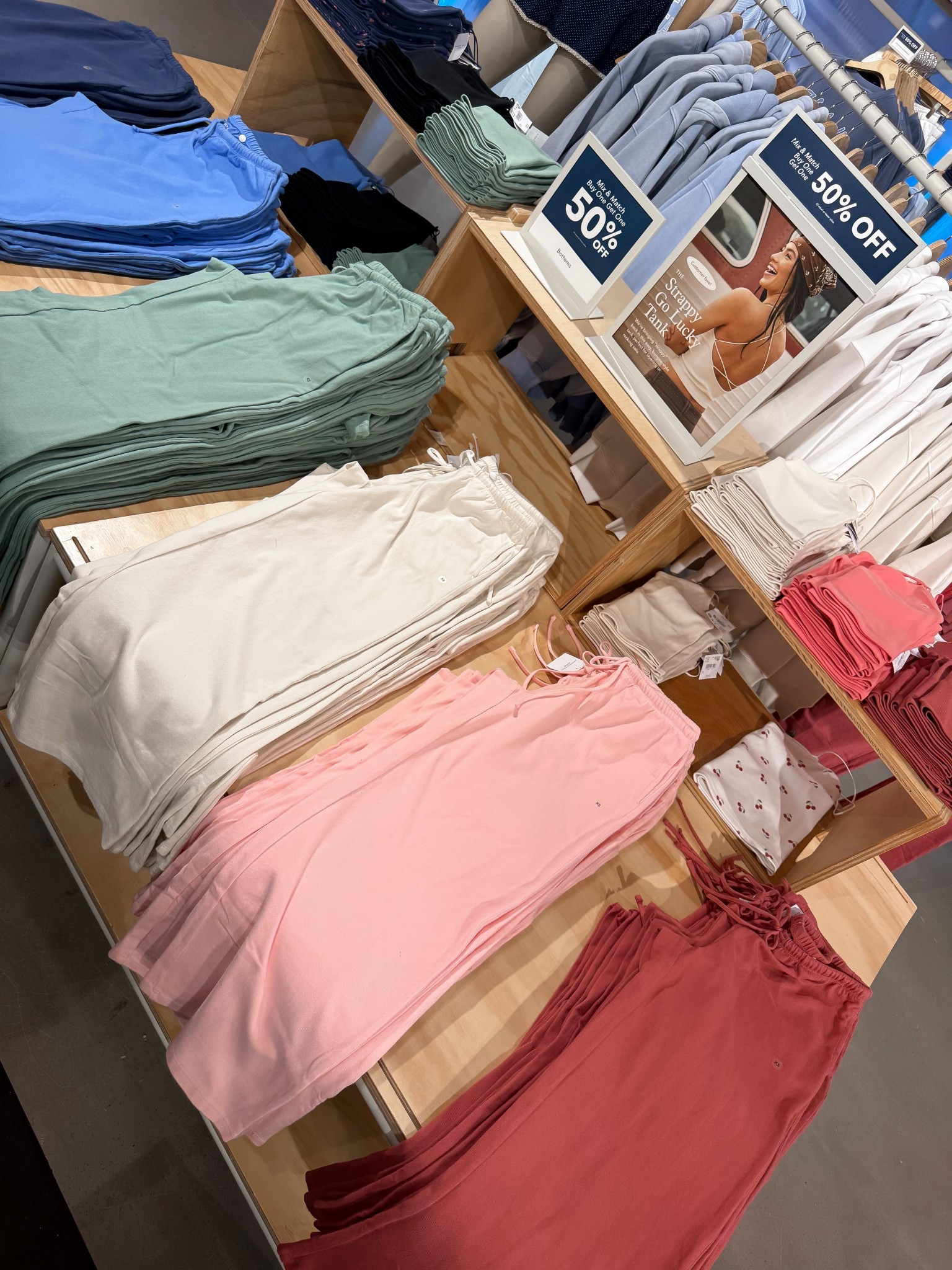 The best American Eagle sweatpants! 
I have the white and pink
American Eagle style


#LTKPetite #LTKSaleAlert #LTKSeasonal