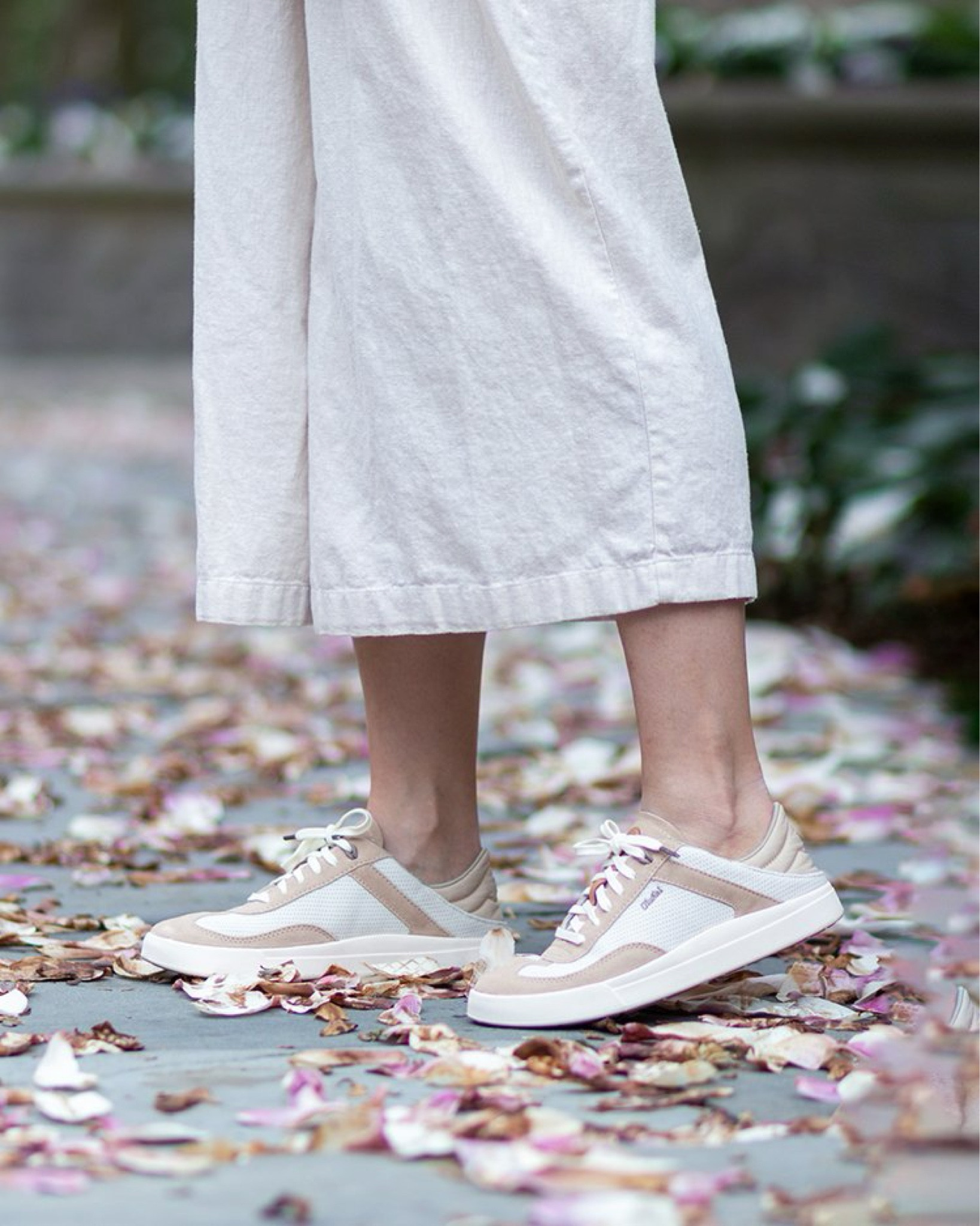 The one shoe to pack for warm weather travel: the OluKai Kilea Classic Court Sneakers

#LTKtravel #LTKshoecrush #LTKstyletip