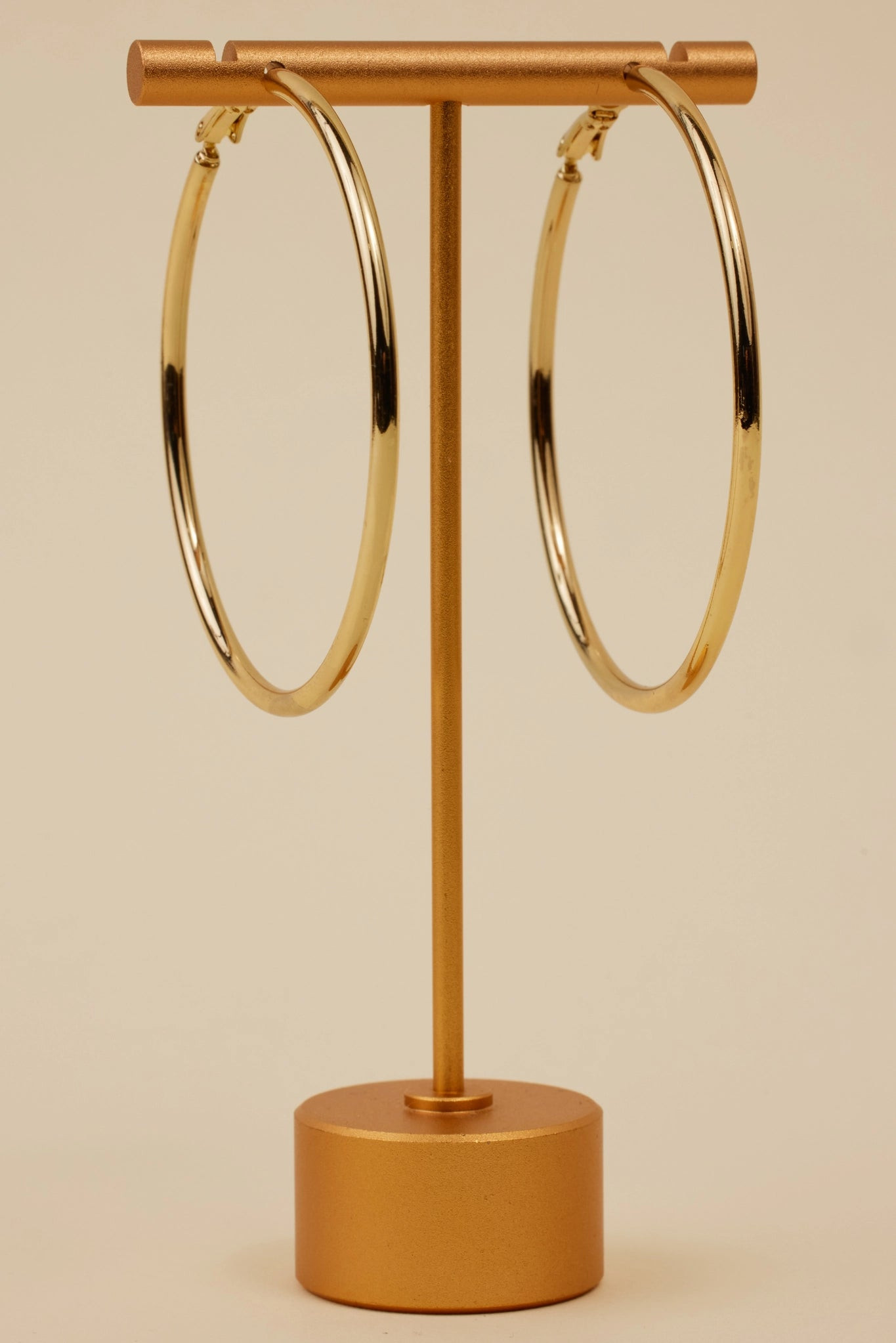 Tara Hoop Earrings- Gold 2.5" Diameter | Avara