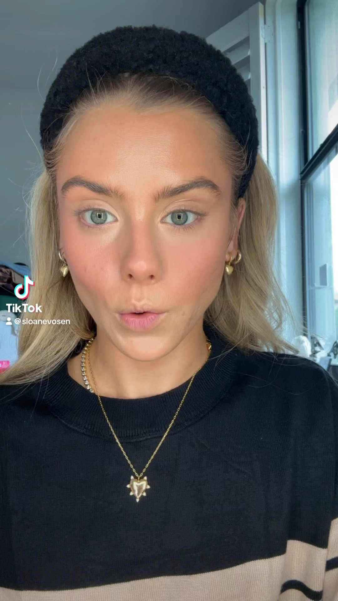 yall meet the newest edition to the @Tower 28 Beauty collection their get set blur and set talc-free (ACNE SAFE) pressed setting powder!! ☺️ I love that this powder is not only acne safe, but it’s also safe for sensitive skin and it’s supposed to blur and smooth the skin and make your makeup transfer proof and sweat resistant!! 

#tower28 #tower28beauty #tower28powder #tower28makeup #cleanmakeup #cleanbeauty #cleanbeautytok #cleanmakeuplook #cleanmakeupbrands #getsetblur #talcfreemakeup #talcfreepowder #acnesafemakeup #acnesafepowder #pressedsettingpowder #settingpowder #settingpowdermakeup #settingpowders tower 28, tower 28 makeup, makeup, clean beauty, clean makeup, talc free makeup, acne safe makeup, pressed setting powder, setting powder, blurring setting powder. 


#LTKBeauty #LTKFindsUnder50 #LTKVideo