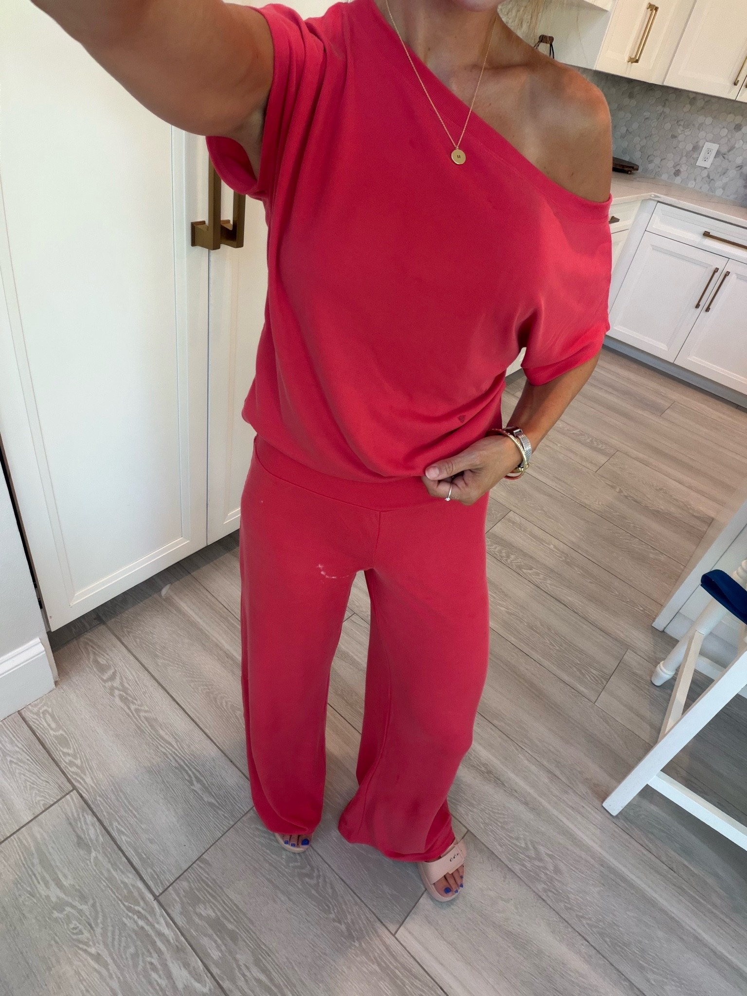 Such a comfy set for travel or lounging

#LTKActive #LTKTravel #LTKdayinmylife