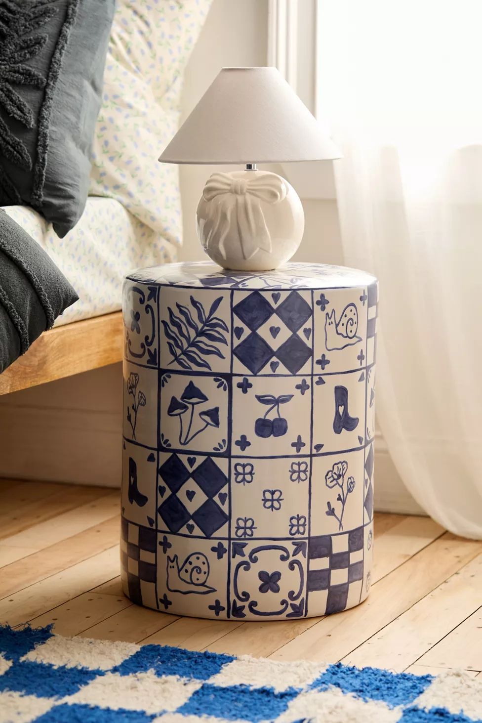 Dorothy Ceramic Side Table | Urban Outfitters (US and RoW)