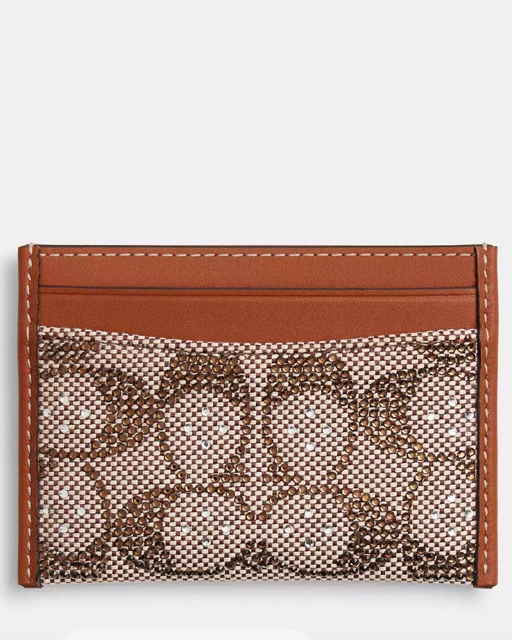 Coach New Release




#fall #halloween #jeans #giftsforher #giftsformom #falloutfit #fallweddingoutfit #giftguide #holiday #coach #coachkisslock #coach