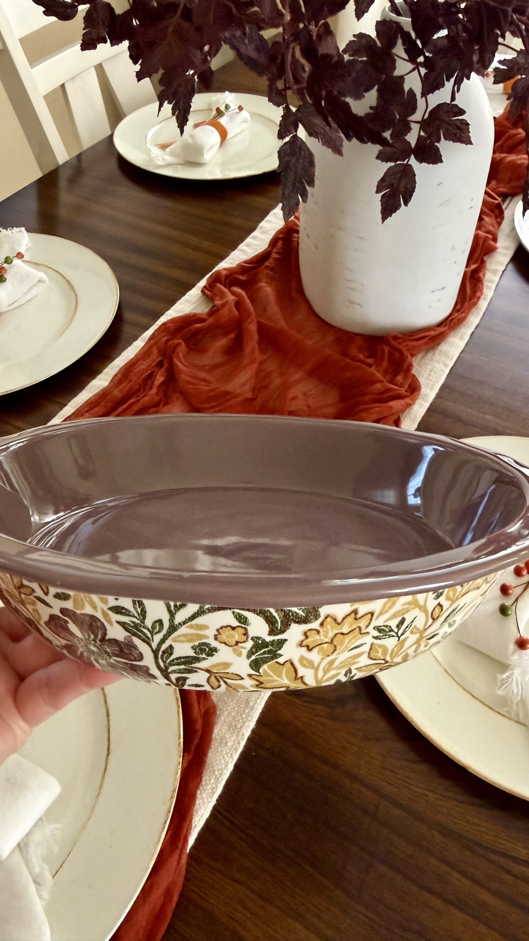 I love this 10 inch pie dish from Walmart. It’s so beautiful and only $11. It’s part of the Edith Vine Floral Collection, Better Homes & Gardens brand. 



Fall table top, fall home arrivals, fall decor, thanksgiving dinnerware, thanksgiving table decor

#LTKSeasonal #LTKHome #LTKfoodie #LTKSaleAlert