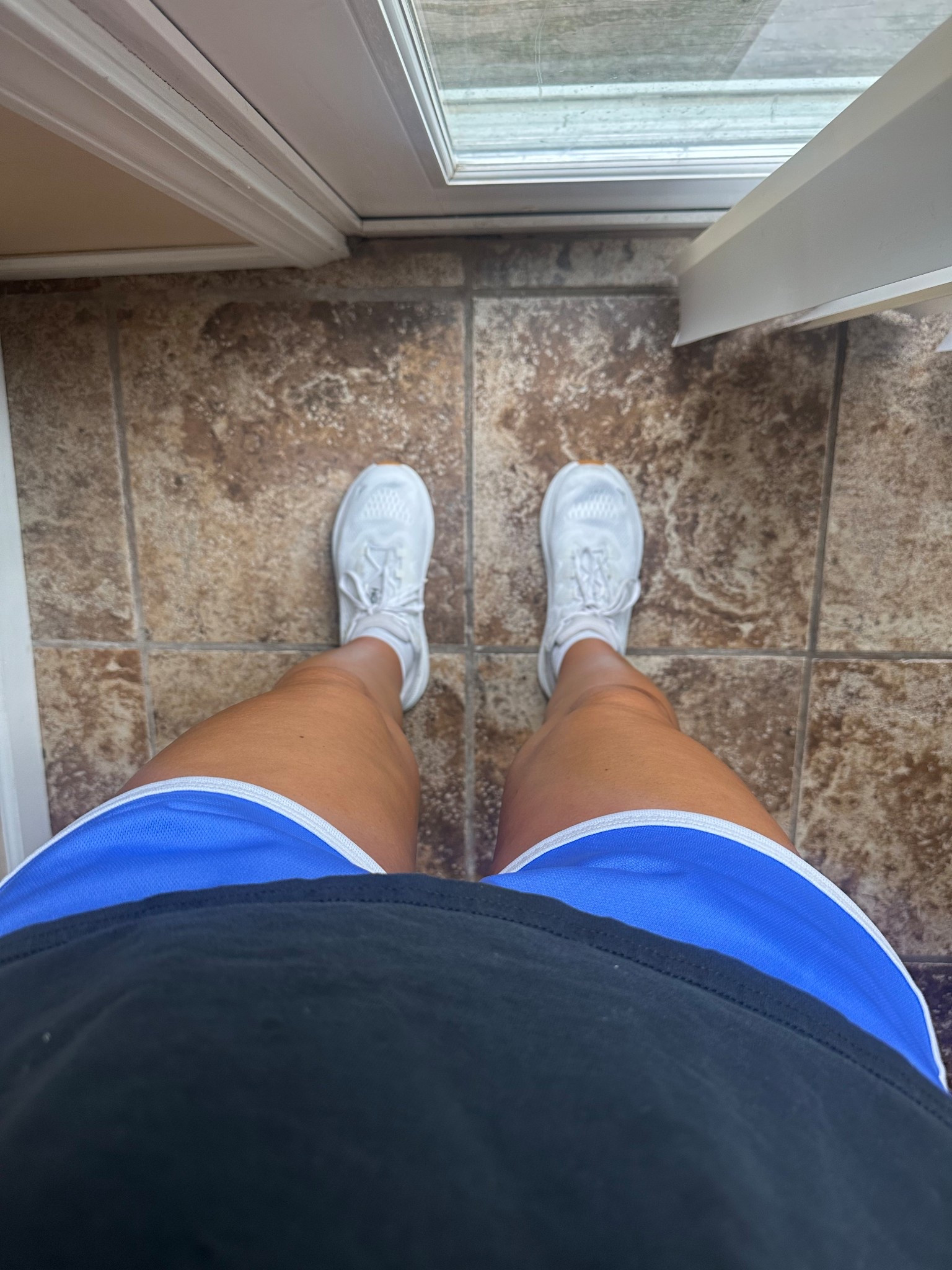 travel fit of the day feat. my tan brought to you by the best self tan  ✨

#LTKSaleAlert