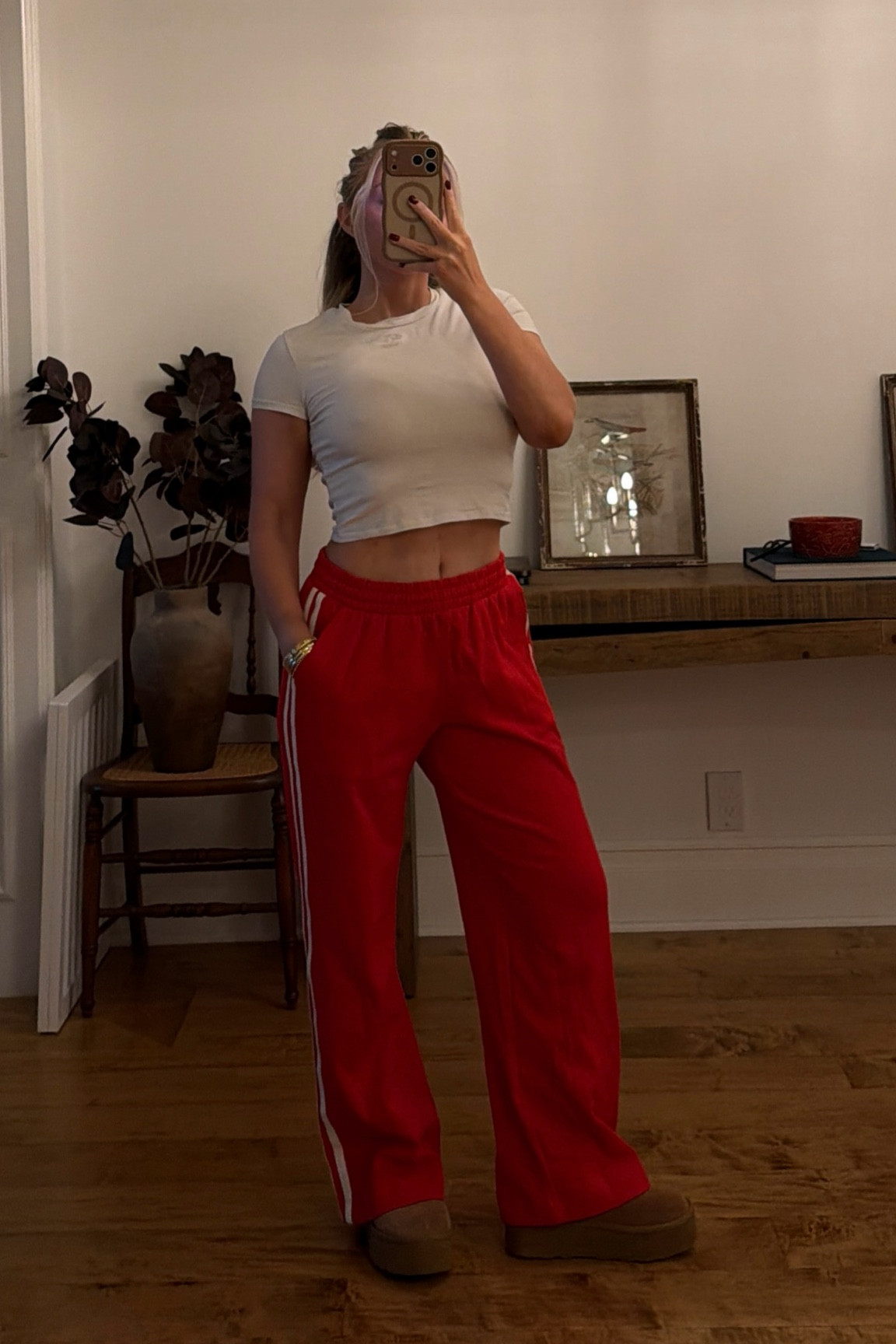 Sweats- xs petite 
Shirt- xs 
Shoes- run slightly big 
#ltkfall

#LTKPetite