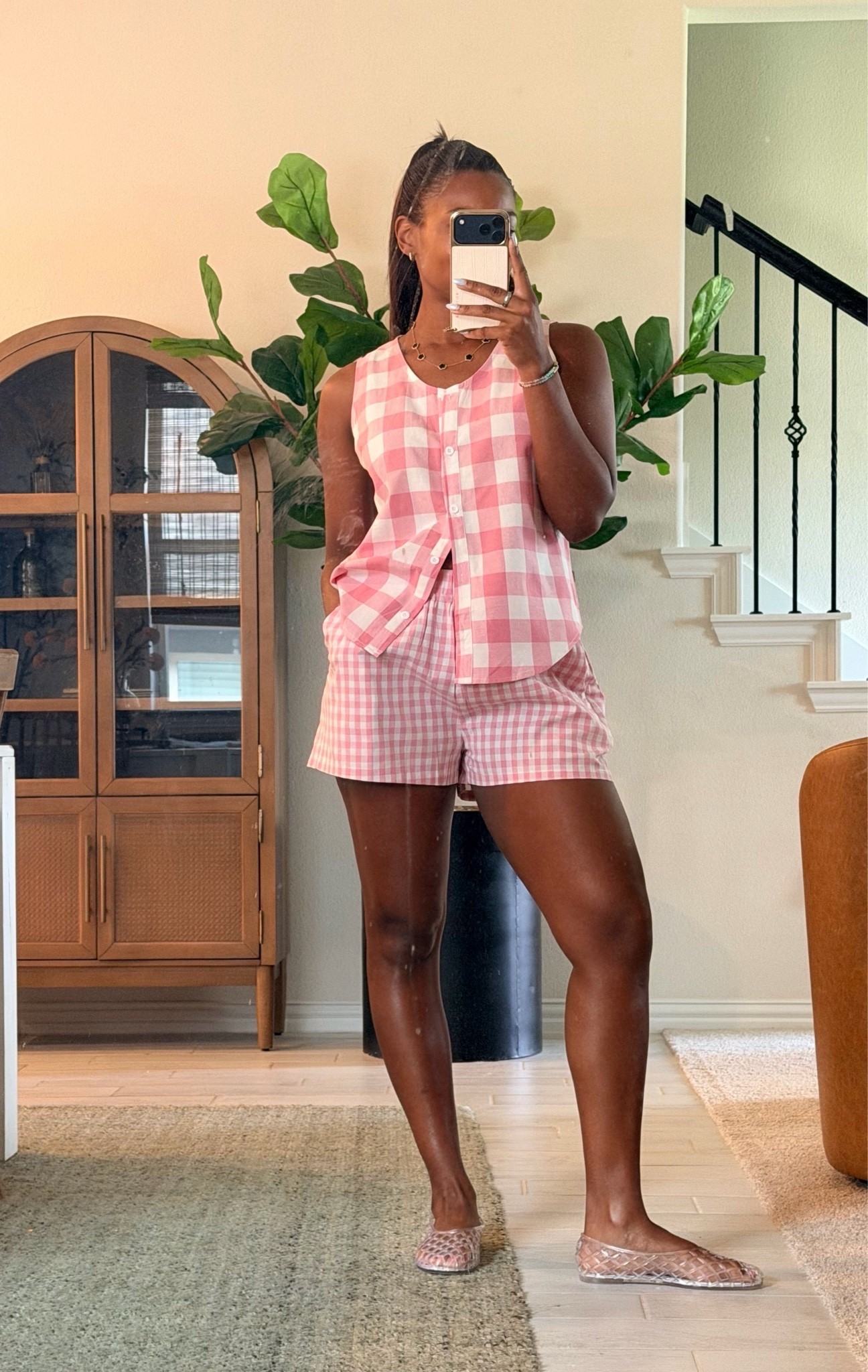 Size medium

#LTKootd #LTKmomlife #LTKMidsize