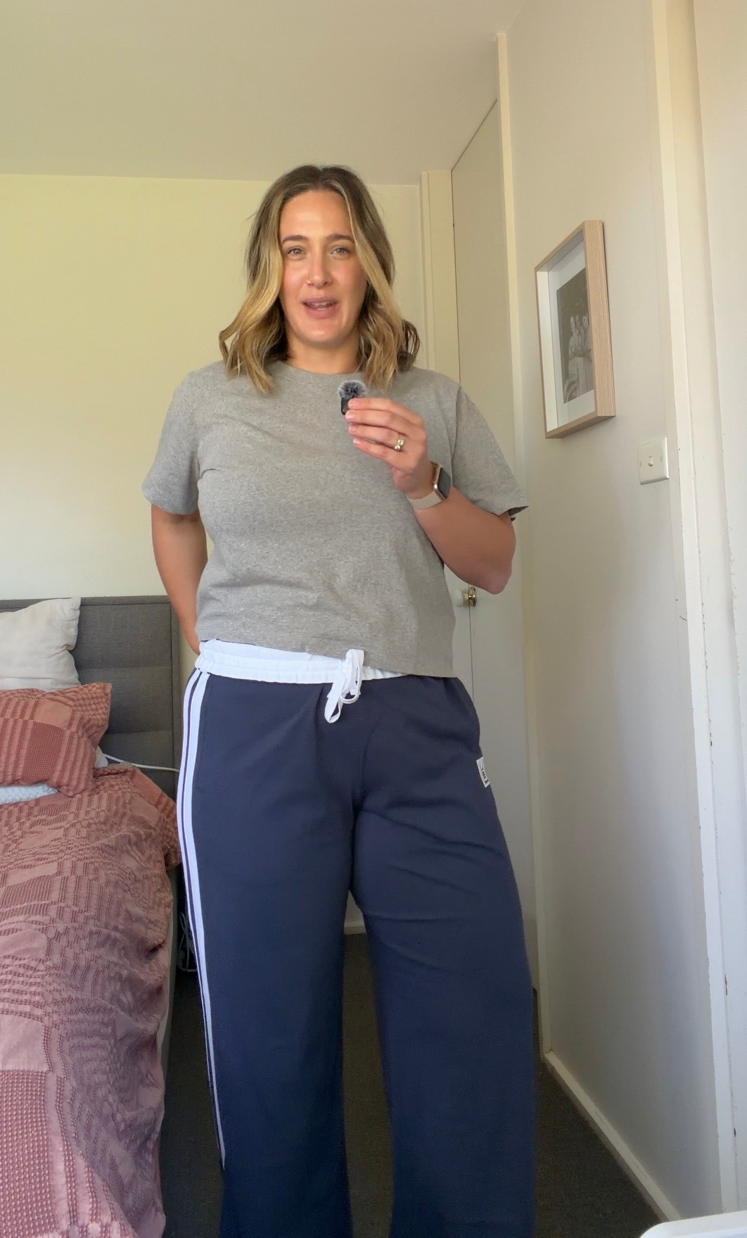 The athleisure pants and that might fit the casual pant gap in my wardrobe for weekend sports? 

I’ve also linked the outfit I was wearing at the beginning of the video. 

Dance pants- size XL
Grey tee- size XL
Lululemon pants- size US 12

#lornajane #pants #midsize

#LTKaustralia #LTKmidsize #LTKfitness