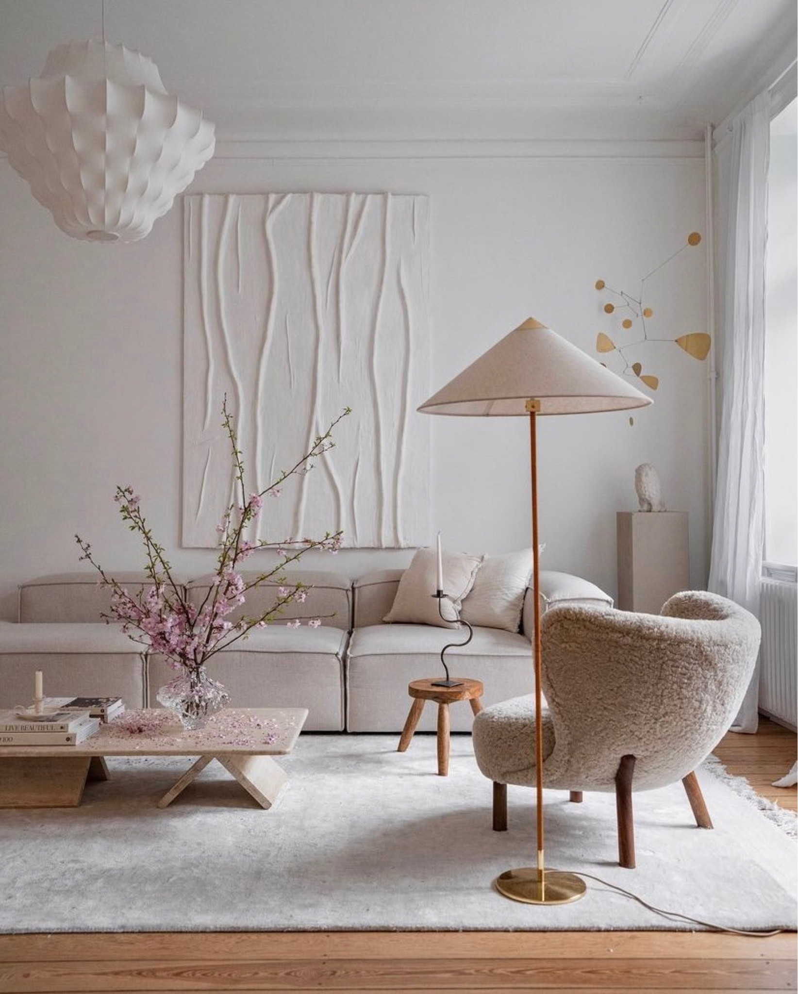 lovely living room inspo ✨

• @scandinavian.interior 


#LTKFind #LTKhome #LTKfamily