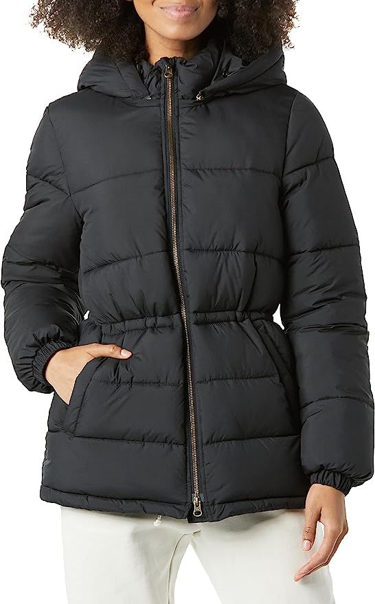 Amazon.com: Amazon Essentials Women's Heavyweight Puffer Jacket with Drawstring Waist, Red, Mediu... | Amazon (US)