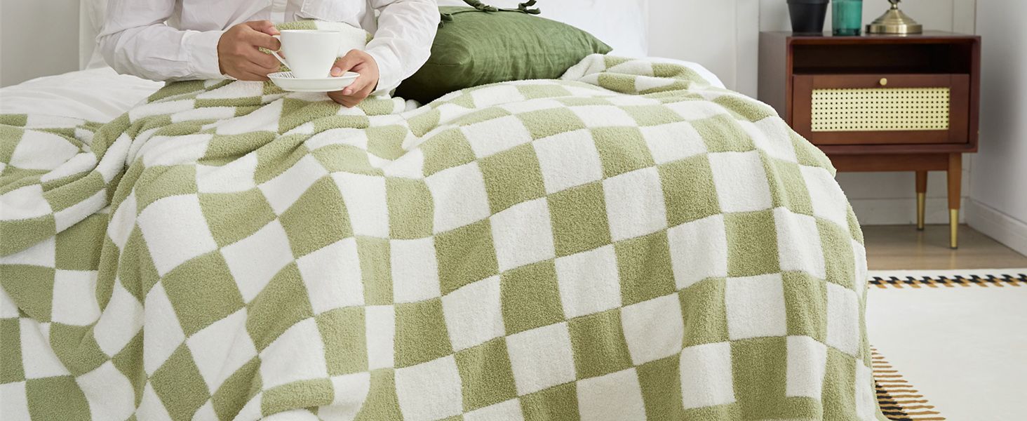 YIRUIO Throw Blankets Checkerboard Checkered Chessboard Warmer Comfort Reversible Microfiber Soft... | Amazon (US)