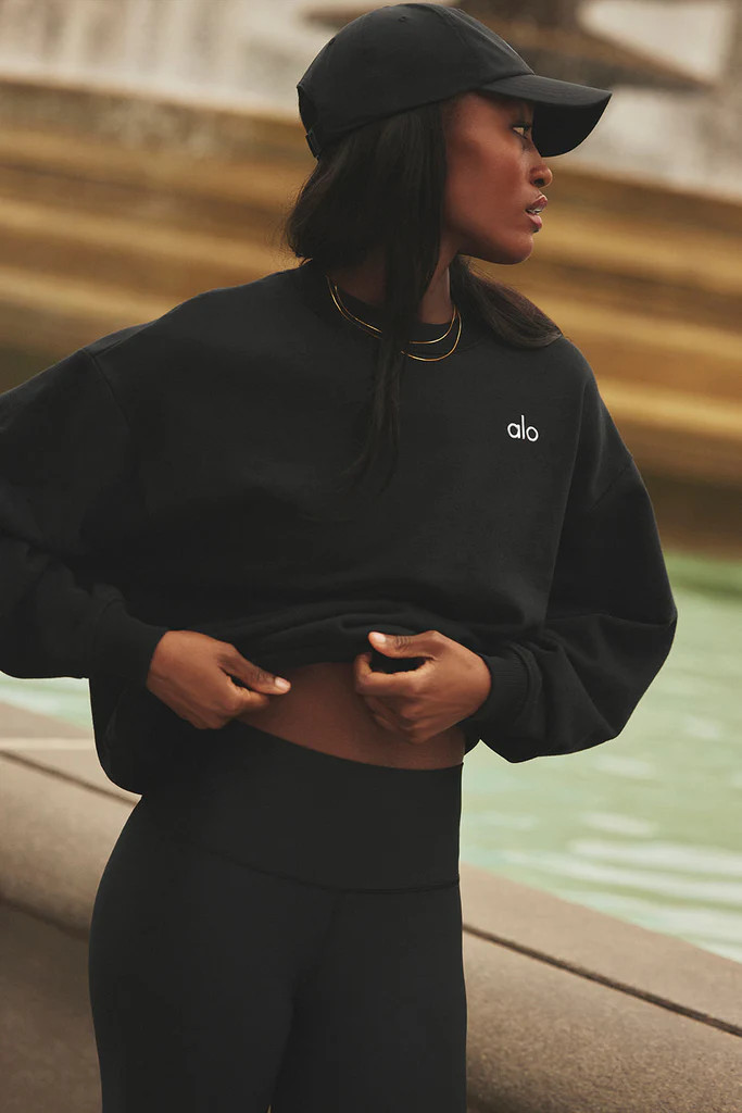 Accolade Crew Neck Pullover | Alo Yoga (US)