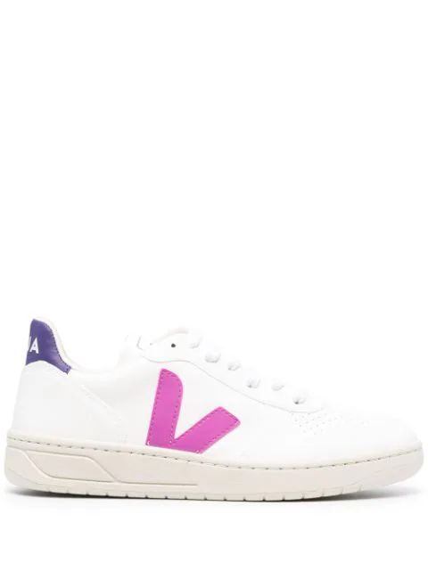 Veja V-10 Leather Trainers - Farfetch | Farfetch (RoW)