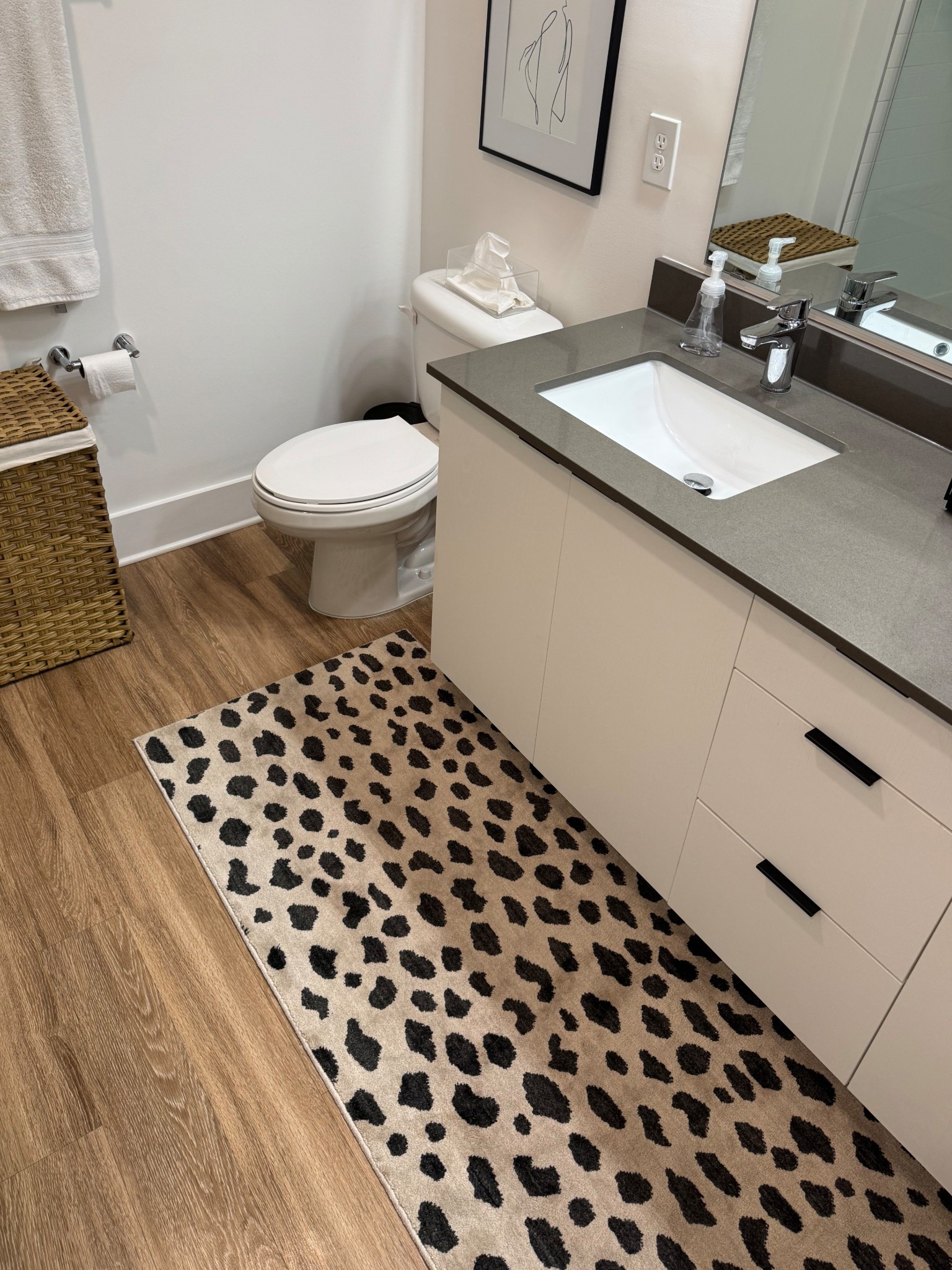 Bathroom tings 🖤

#LTKFindsUnder100 #LTKHome