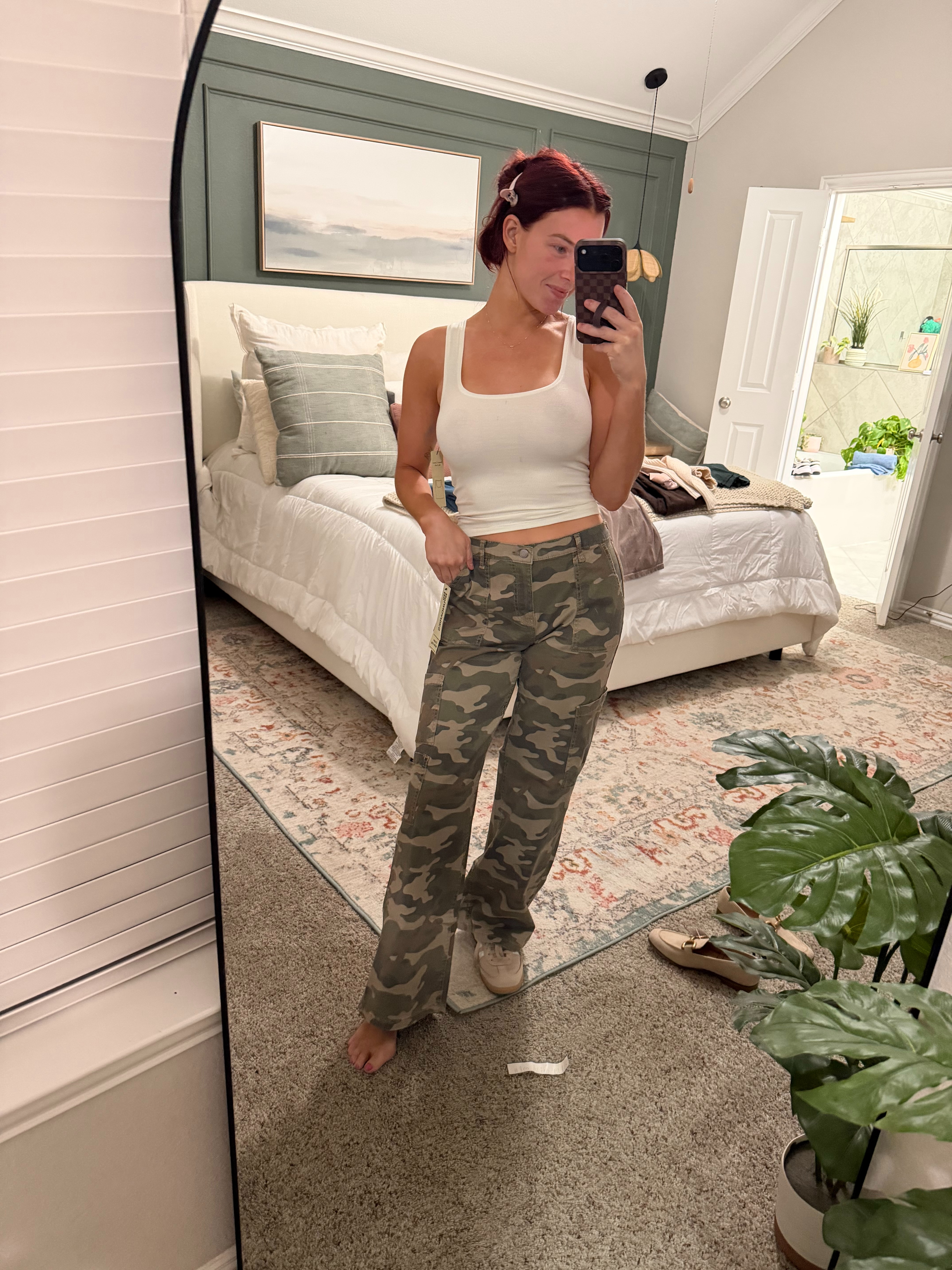 The cutest affordable camo pants! 

 #ootd #style #walmart #LTKFindsUnder50 #LTKStyleTip