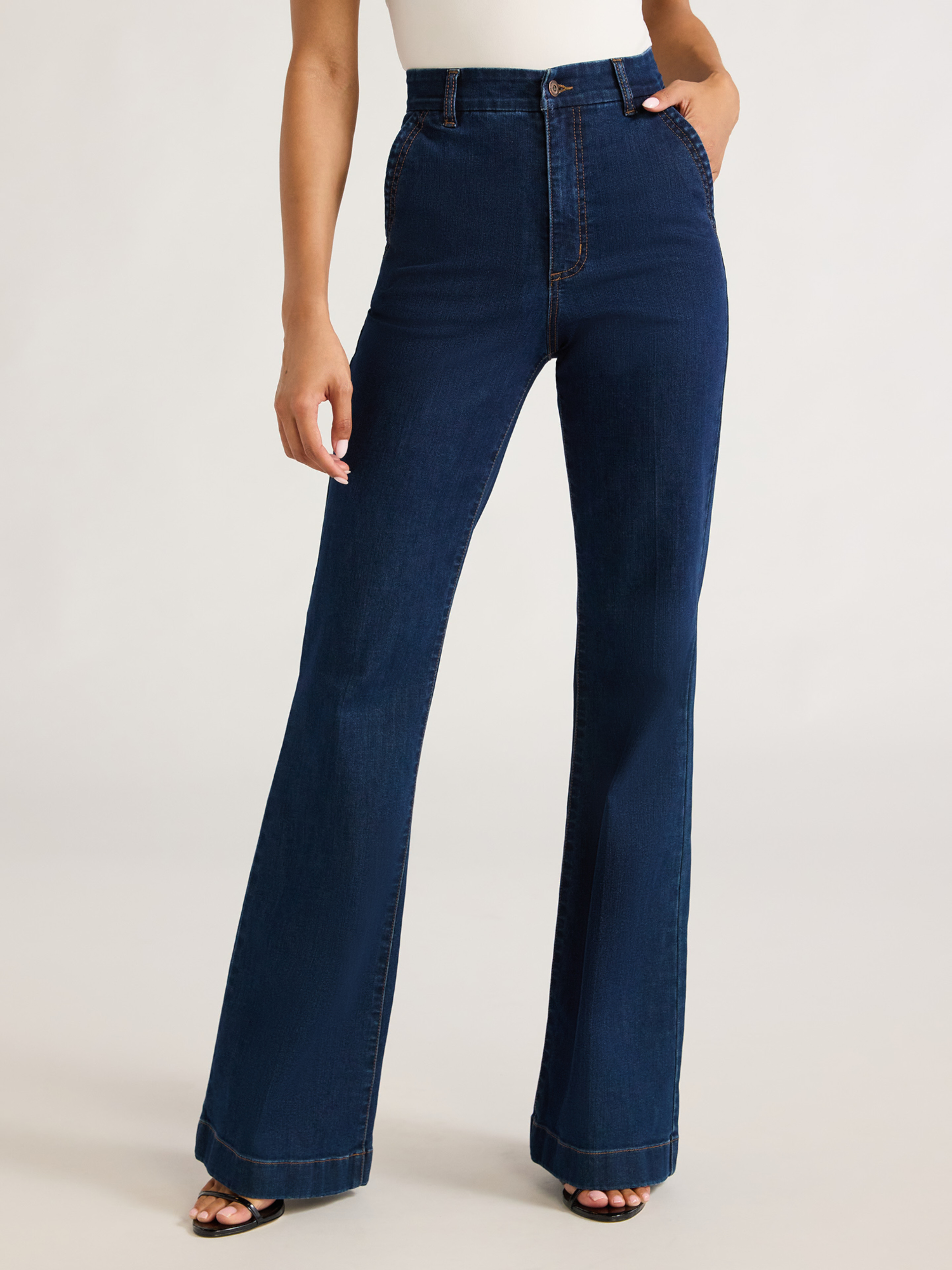 Sofia Jeans Women's Flare Trouser High-Rise Jeans, 30.5" inseam | Walmart (US)