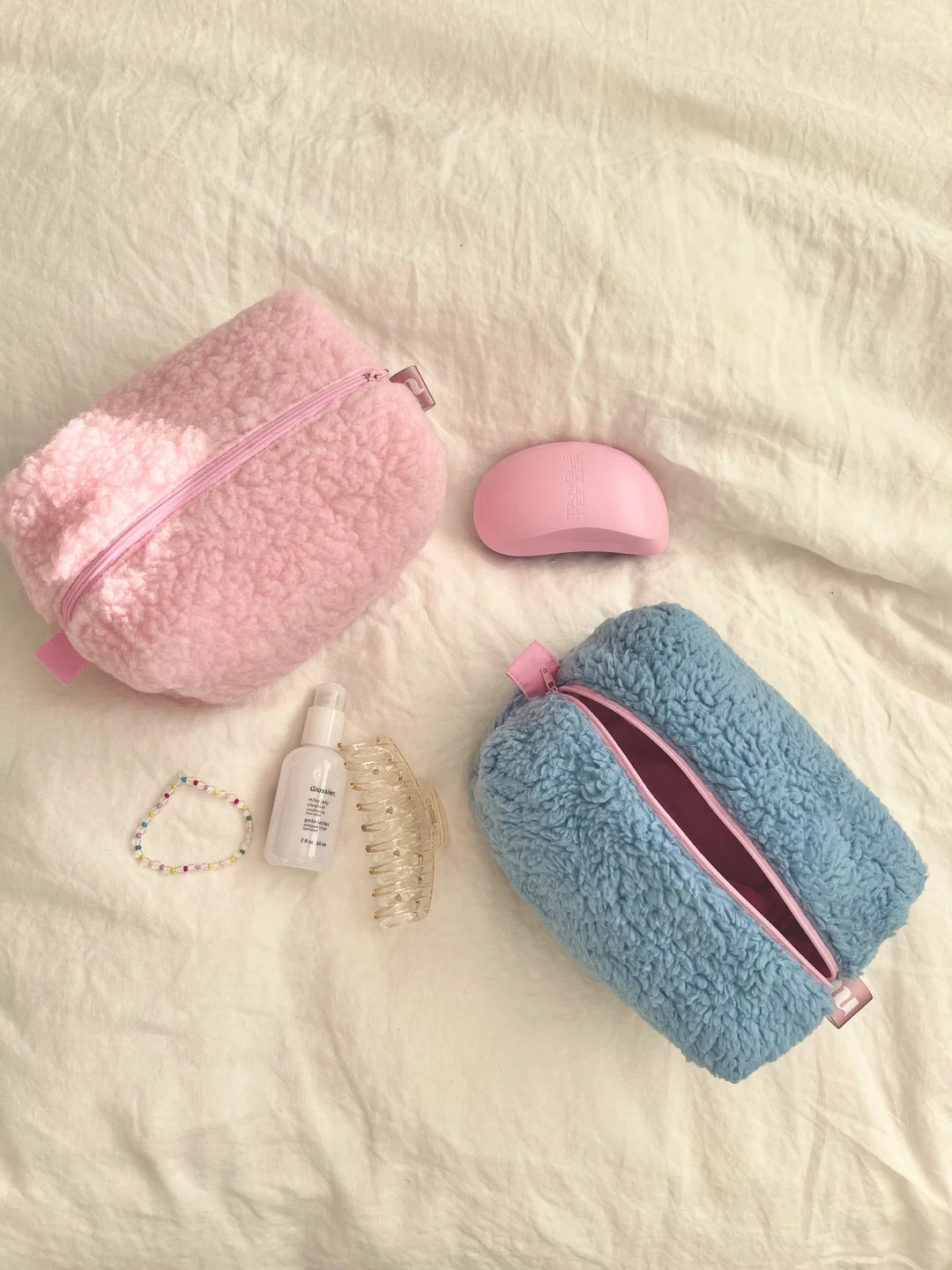 Cosmetic/makeup Bag in Teddy, Skincare Bag, Toiletry Travel Bag, Gifts for Her Sherpa Soft - Etsy... | Etsy (UK)