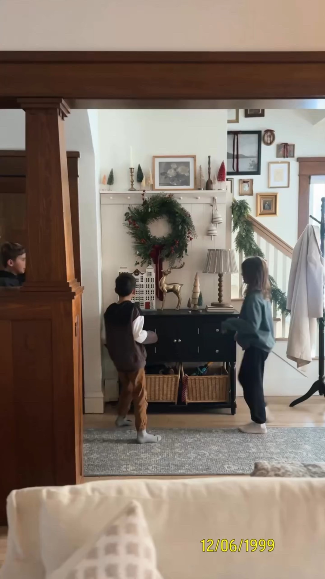 Tell me you were a 90s kid without telling me… whether you had an advent calendar or not, Friday nights always felt like a movie-night special at home. 😂✨

If this was your house too… tag a sibling. 😂

-

#90skid #90snostalgia #christmasnostalgia #holidaymemories #childhoodmemories #fridaynightvibes #movienighttradition #familymovienight #christmastraditions #adventcalendarfun #vintagechristmasvibes #cozychristmas #homesweethome #kindredhomestead #homeslowliving #slowlivinghome #simpleholidaymoments #familycenteredhome #heritagehome #cozyvibesonly #holidayseason2025 #christmasathome #momsofinstagram #interiorinspo #homedecorideas #holidayinspo