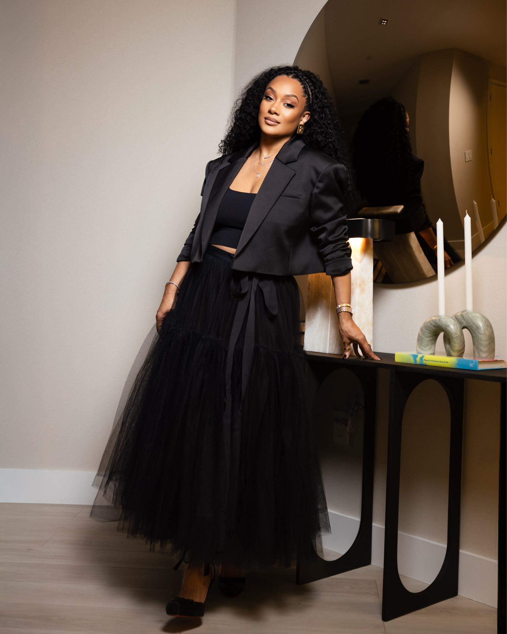 A lady told me I was giving Carrie Bradshaw with this look! 🥹🥰

Shoes x Christian Louboutin "Cassia Lace"