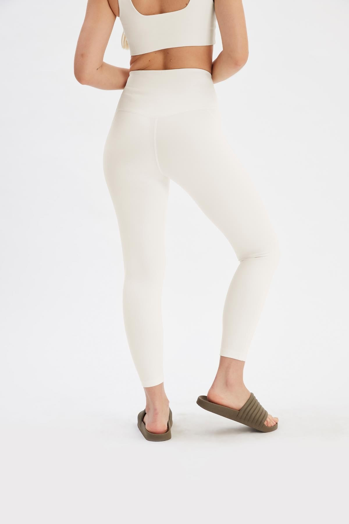 Ivory Compressive High-Rise Legging | Girlfriend Collective