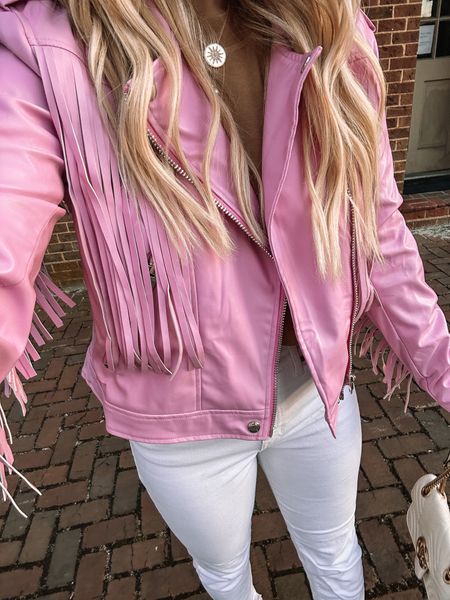 Pink fringe moto jacket, size M
Use code ALEXISPAIGE for 15% off!
Spring staple piece
Nashville outfit idea


#LTKSeasonal #LTKstyletip #LTKFind