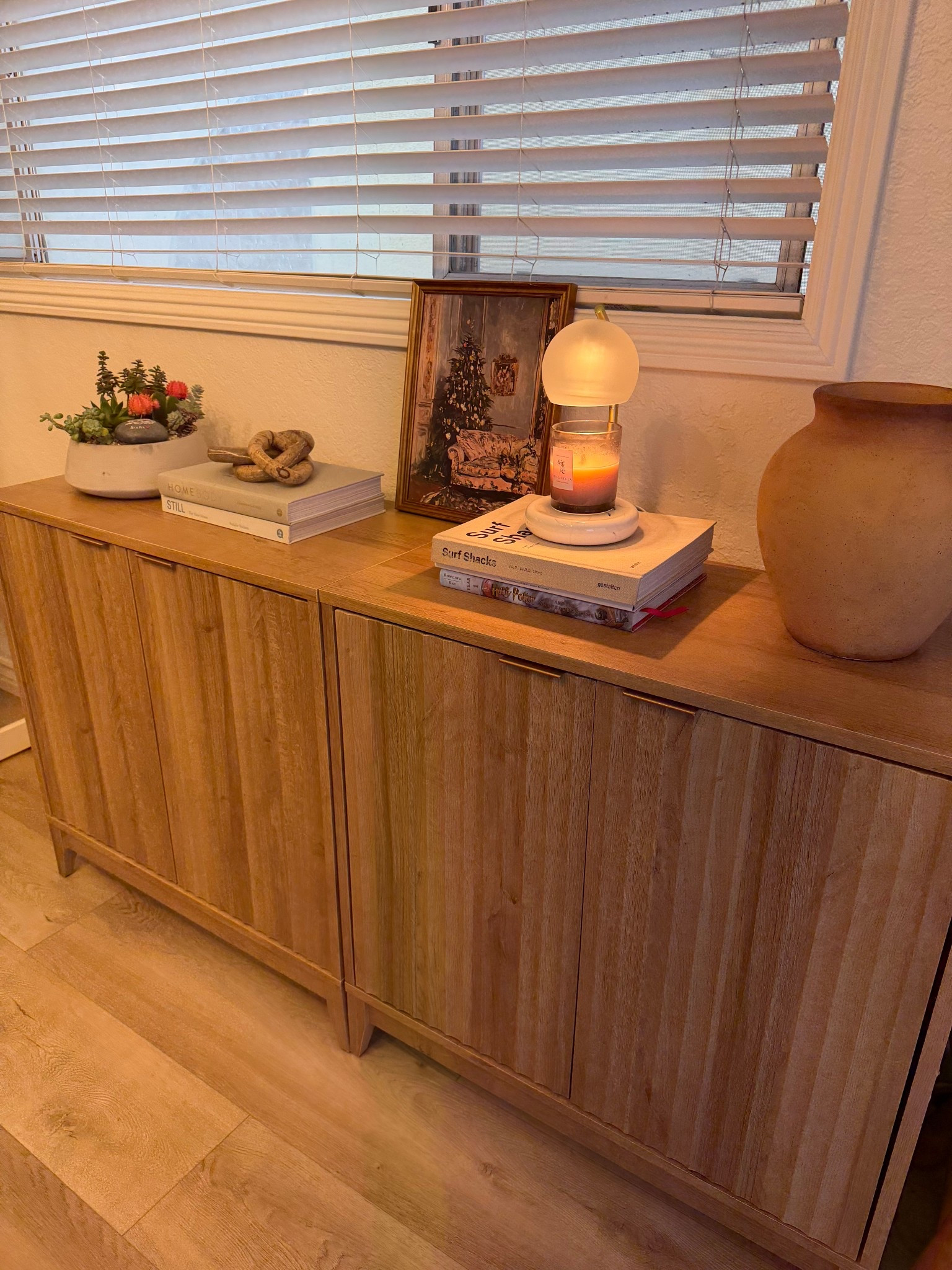 Home decor

Christmas holiday decor

#LTKSeasonal #LTKHome #LTKSaleAlert