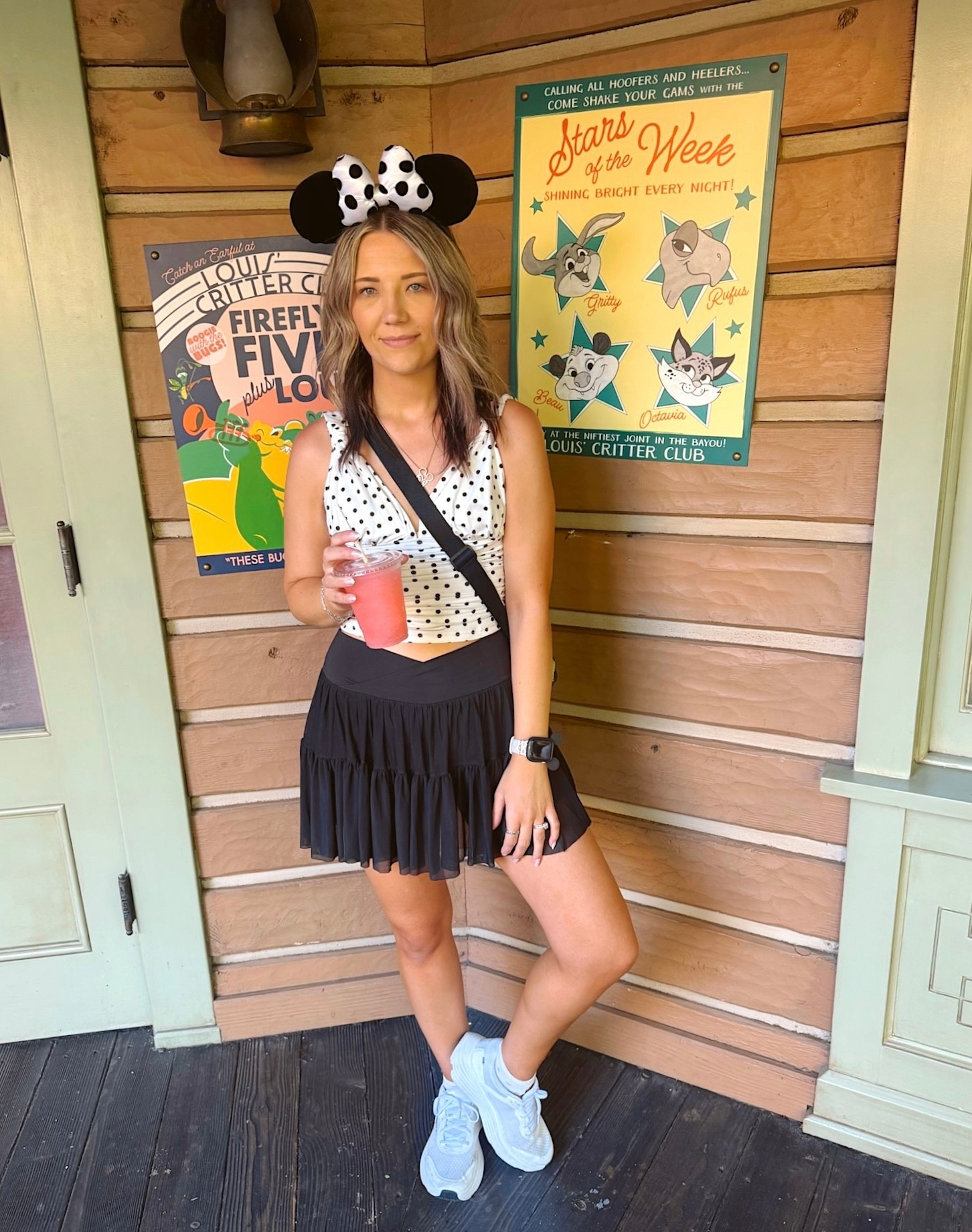 Classic black and white outfit for the Disney parks! 🖤🤍

#Disney #Disneyparks #disneyoutfit

#LTKgrwm #LTKootd #LTKTravel