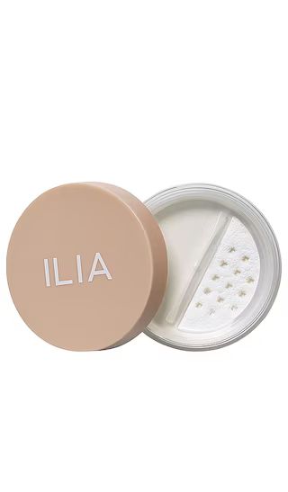 ILIA Soft Focus Finishing Powder in Fade Into You. | Revolve Clothing (Global)