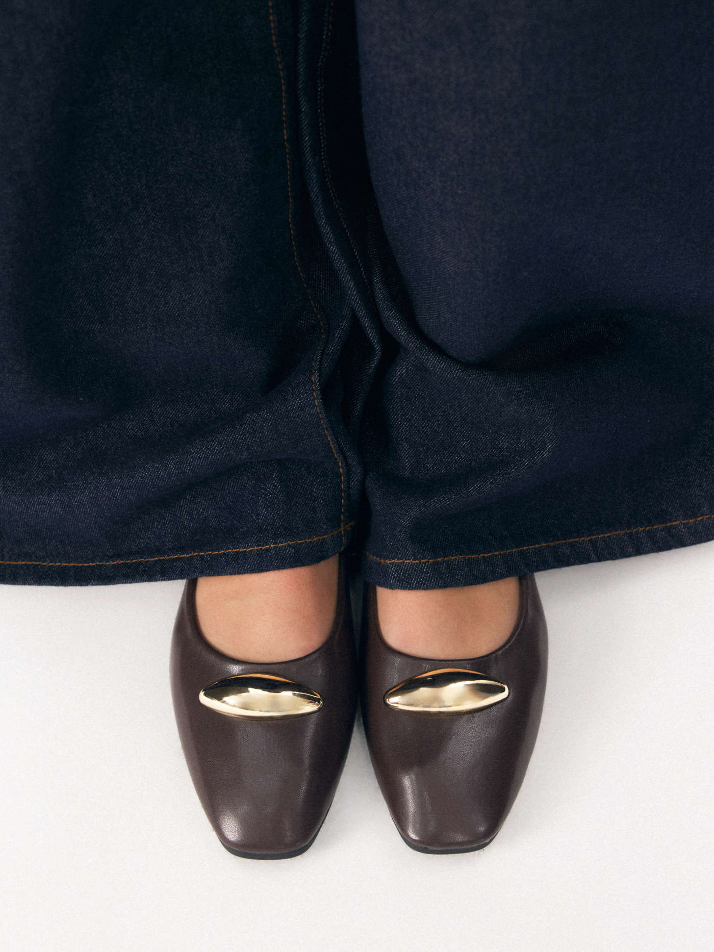 METAL DECOR SQUARE TOE FLATS For Daily Casual | Cider