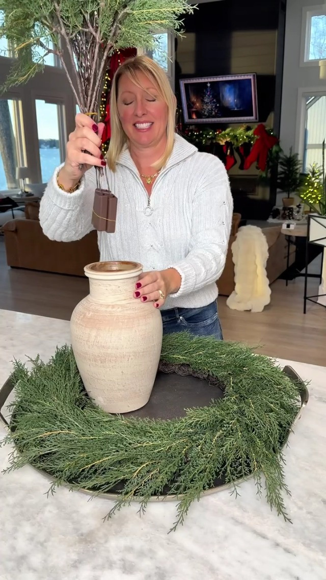 Watch Neutral Christmas Centerpiece on Amazon Live | Amazon (US)