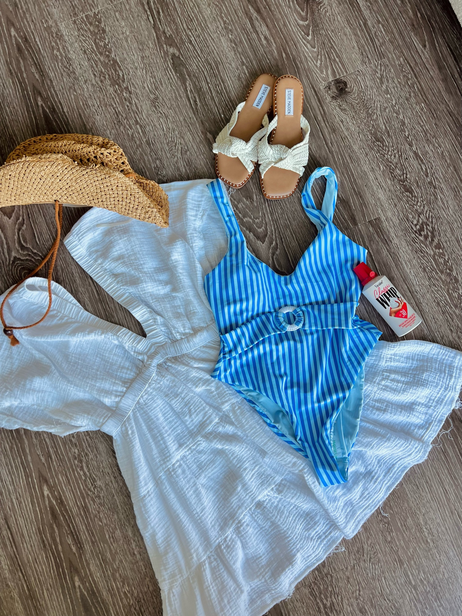 Let’s go to the pool and play mermaids! 🧜‍♀️ 

My pool day look!

Hat: Amazon
Swimsuit: Dippin Daisy’s
Cover up: Aerie 
Sandals: Steve Madden
Sunscreen: Vacation Inc.


#LTKSwim #LTKTravel #LTKStyleTip