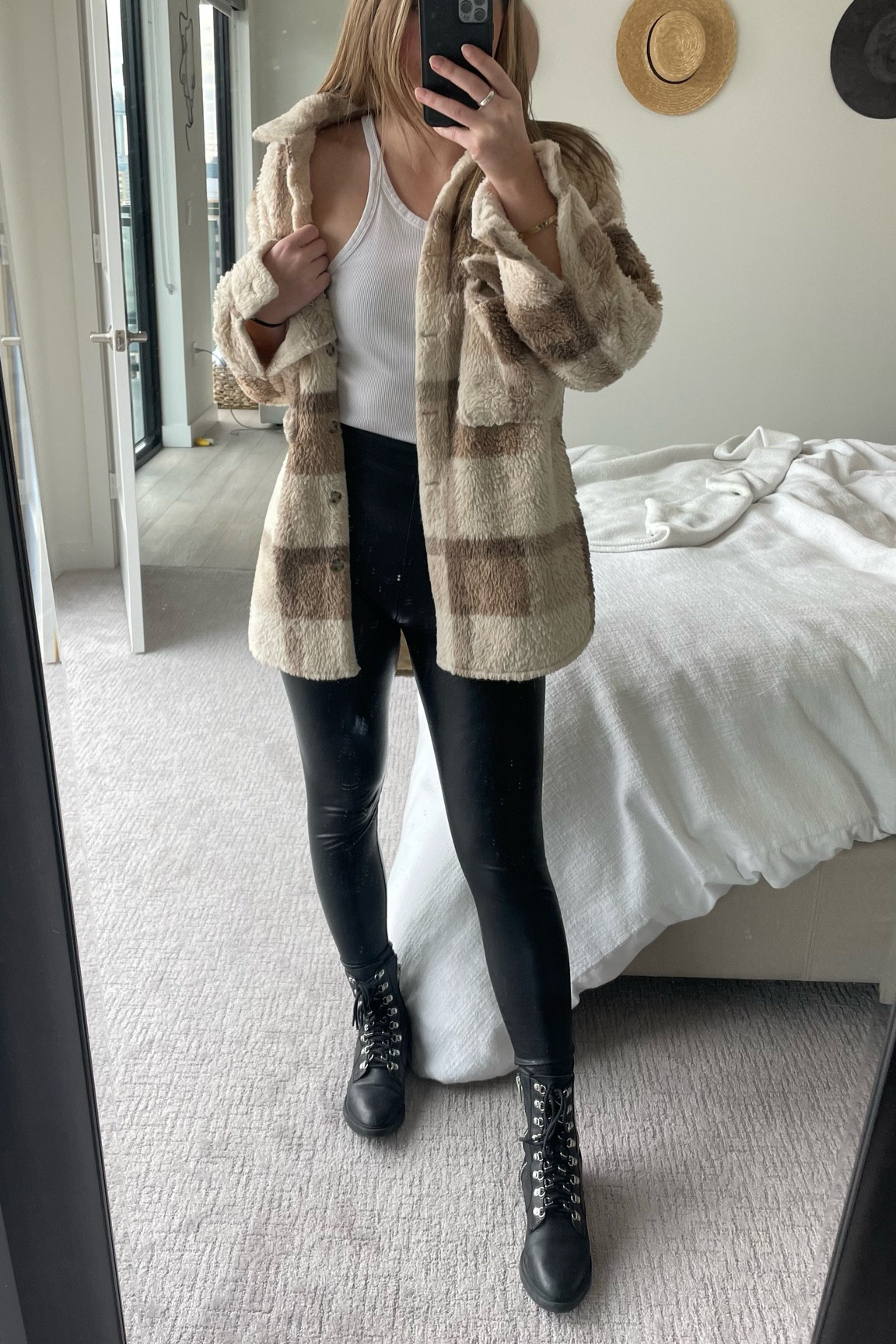 Cold spring day in Dallas but you know we had to keep it neutral. Change the jacket for any season and you can’t go wrong with this outfit. 

#LTKunder100 #LTKunder50 #LTKstyletip