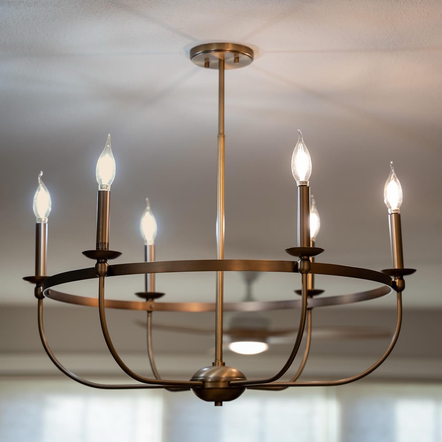 These are a few of my favorite things. 💡

1. @shadesoflight 
2. @rejuvenation 
3. @potterybarn
4. @shadesoflight 
5. @visualcomfort 

#thorntonid #interiordesign #pittsburghinteriordesigner #lighting #shop