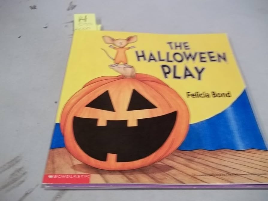 The Halloween Play (Laura Geringer Books (Paperback)) | Amazon (US)